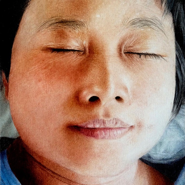 Sleeping Mimi 2 - contemporary hyperrealistic portrait child face oil painting - Painting by Anne Moses