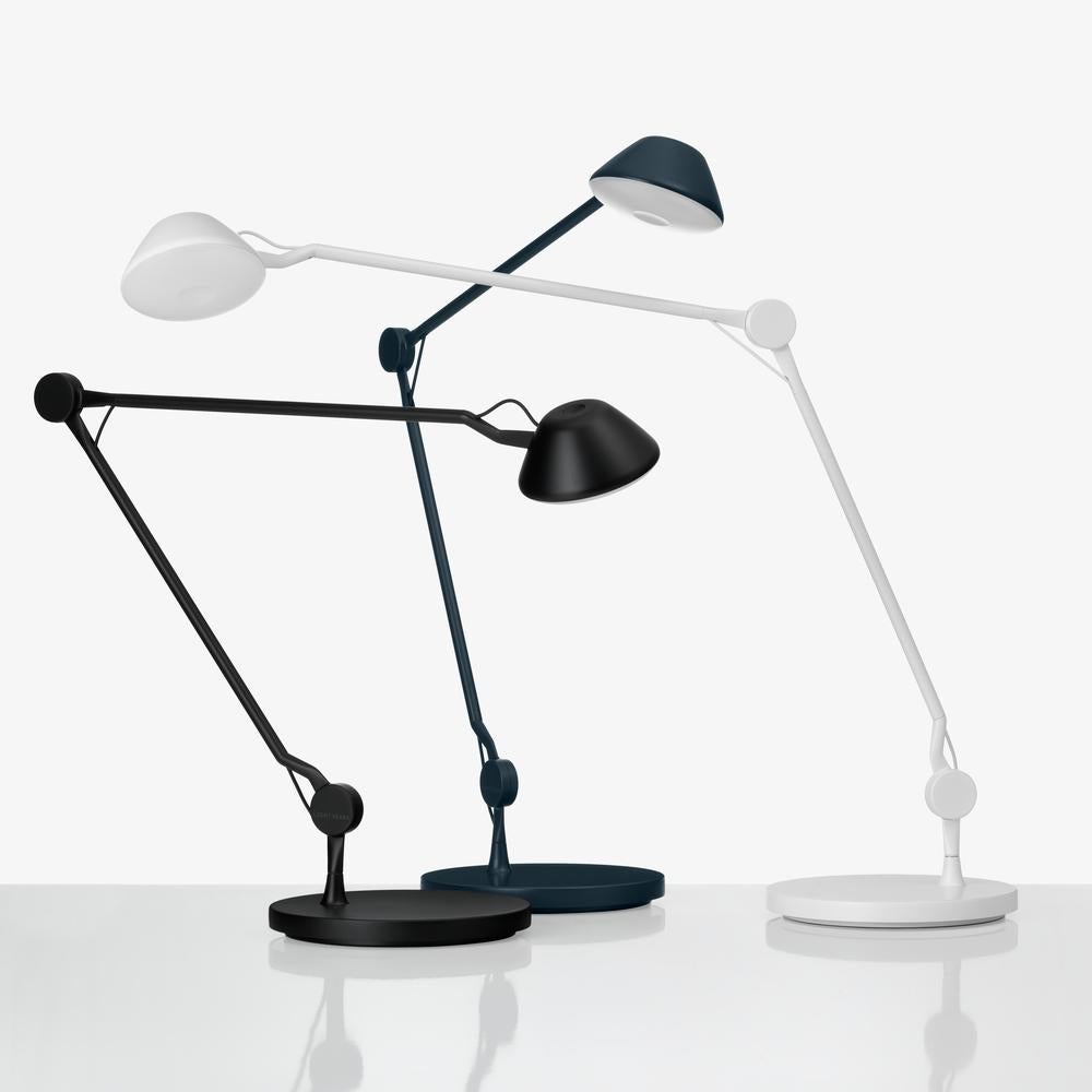 Mid-Century Modern Lampe de bureau Anne Qvist « AQ01 » en bleu pour Fritz Hansen en vente