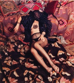 Figure féminine couchée