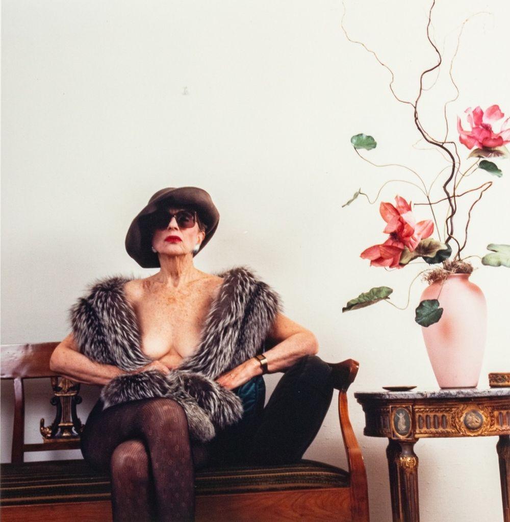 Seated Female Nude - Photograph by Anne Sager