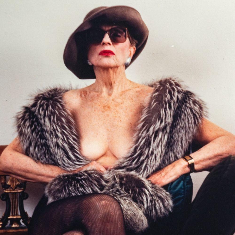 Seated Female Nude - Contemporary Photograph by Anne Sager