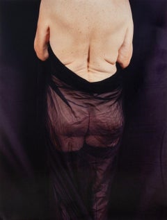 Figure féminine debout