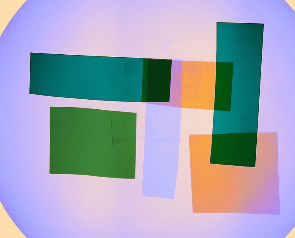 Weiche Geometrie # 11C (Abstrakte Fotografie) (Violett), Abstract Photograph, von Anne Senstad