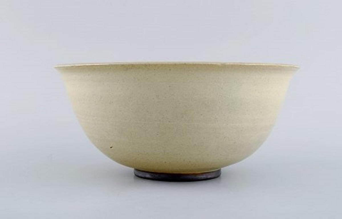 Anne-Sophie Runius (b. 1932), Sweden. Unique bowl in glazed stoneware, 1980s.
Measures: 20.5 x 9.3 cm.
In excellent condition.
Signed.