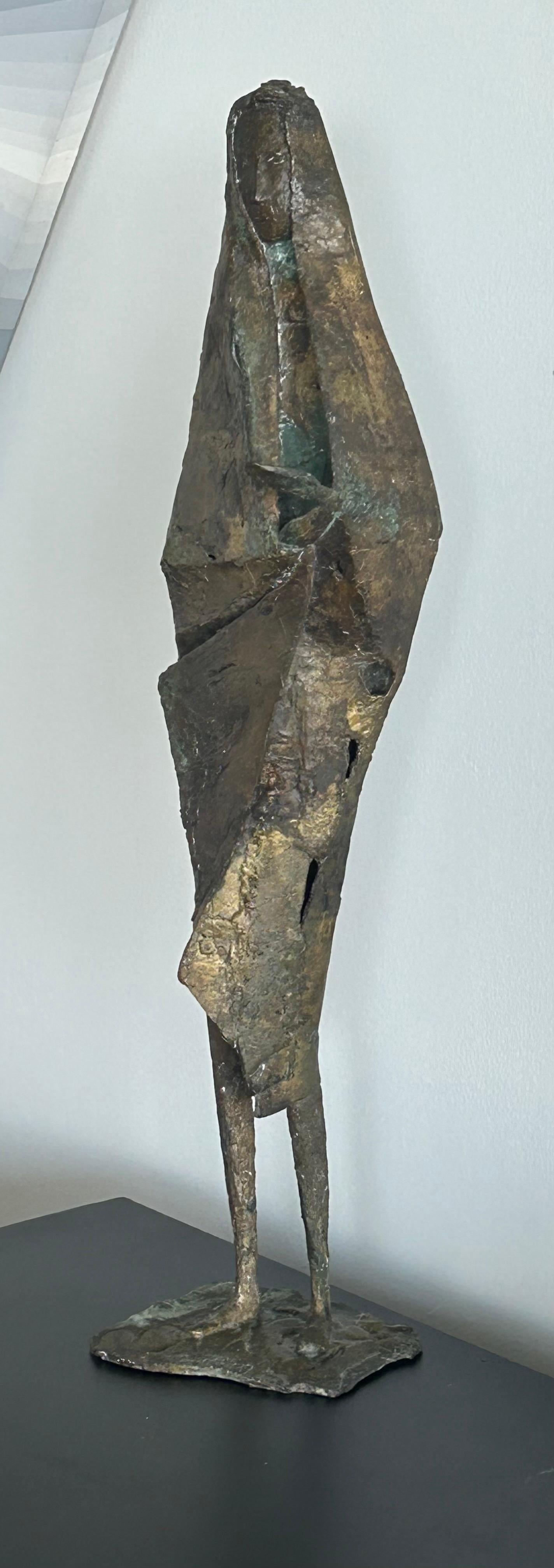 Brutalismo Anne Van Kleeck donna in piedi in bronzo brutalista in vendita