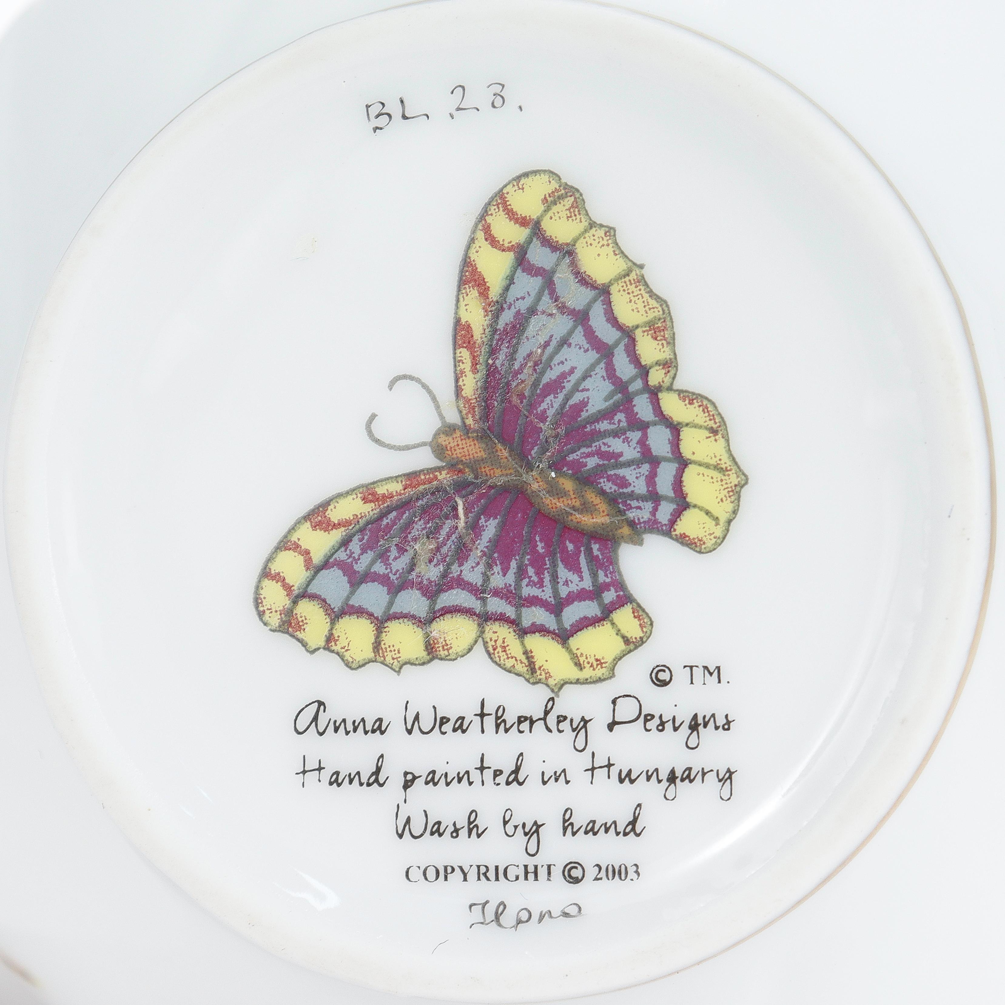 Vase en porcelaine peint à la main Budapest Spring Butterfly & Dragonfly 8