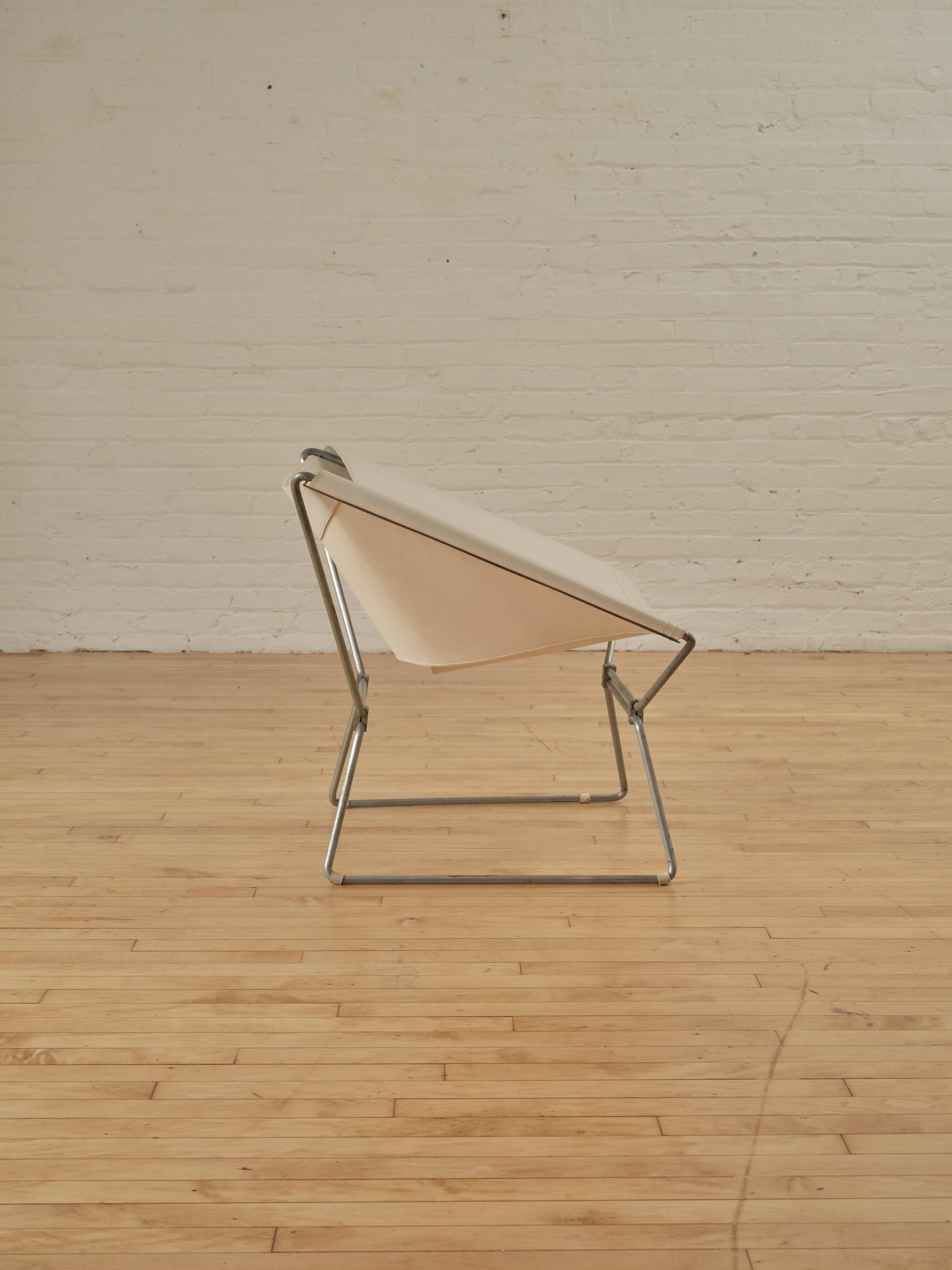 French Anneau Chair by Pierre Paulin for AP Polak (Model Ap-14) For Sale