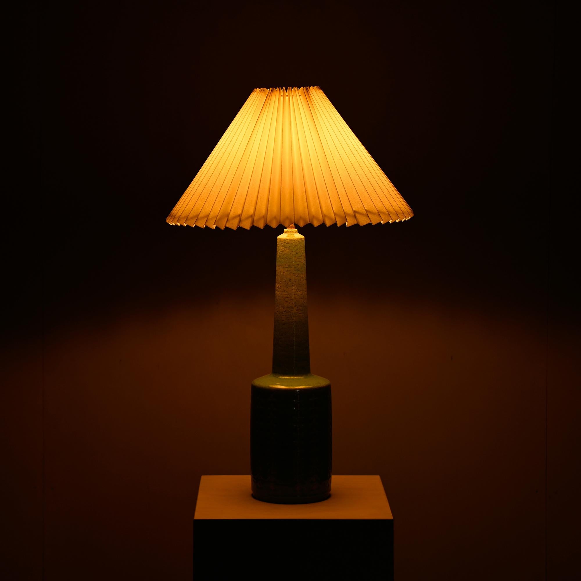 Scandinavian Modern Annelies & Per Linnemann-Schmidt large ceramic Table Lamp for Palshus, Denmark For Sale