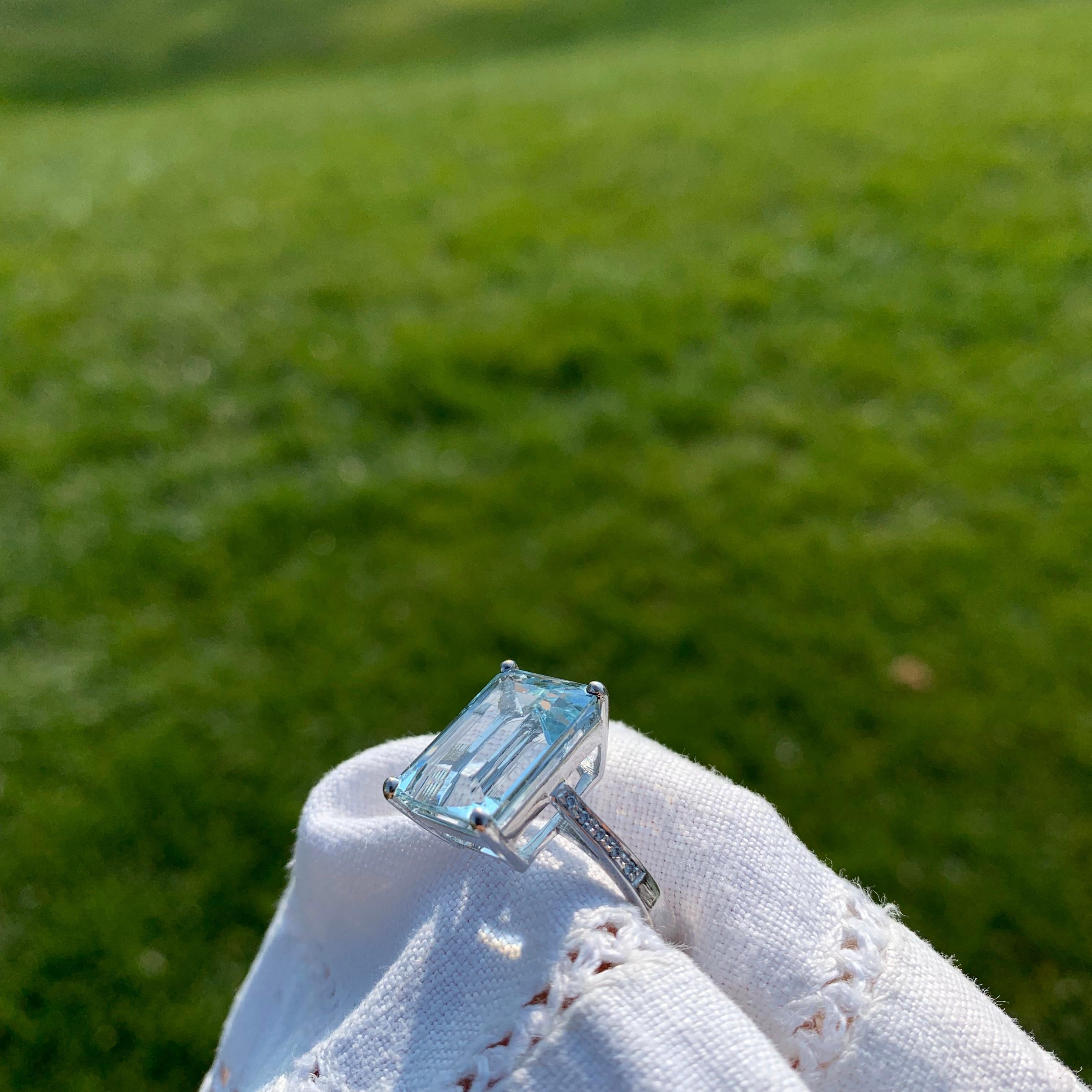 -Handmade in our 150 year old workshop South of Rome, Italy
-8ct Handcut Aquamarine
-This made to order for your size but approximately 5.30gr 18kt White Gold
-10 White VVS-F Diamond (0.08ct)

An impressive 8ct Aquamarine is at the centre of this