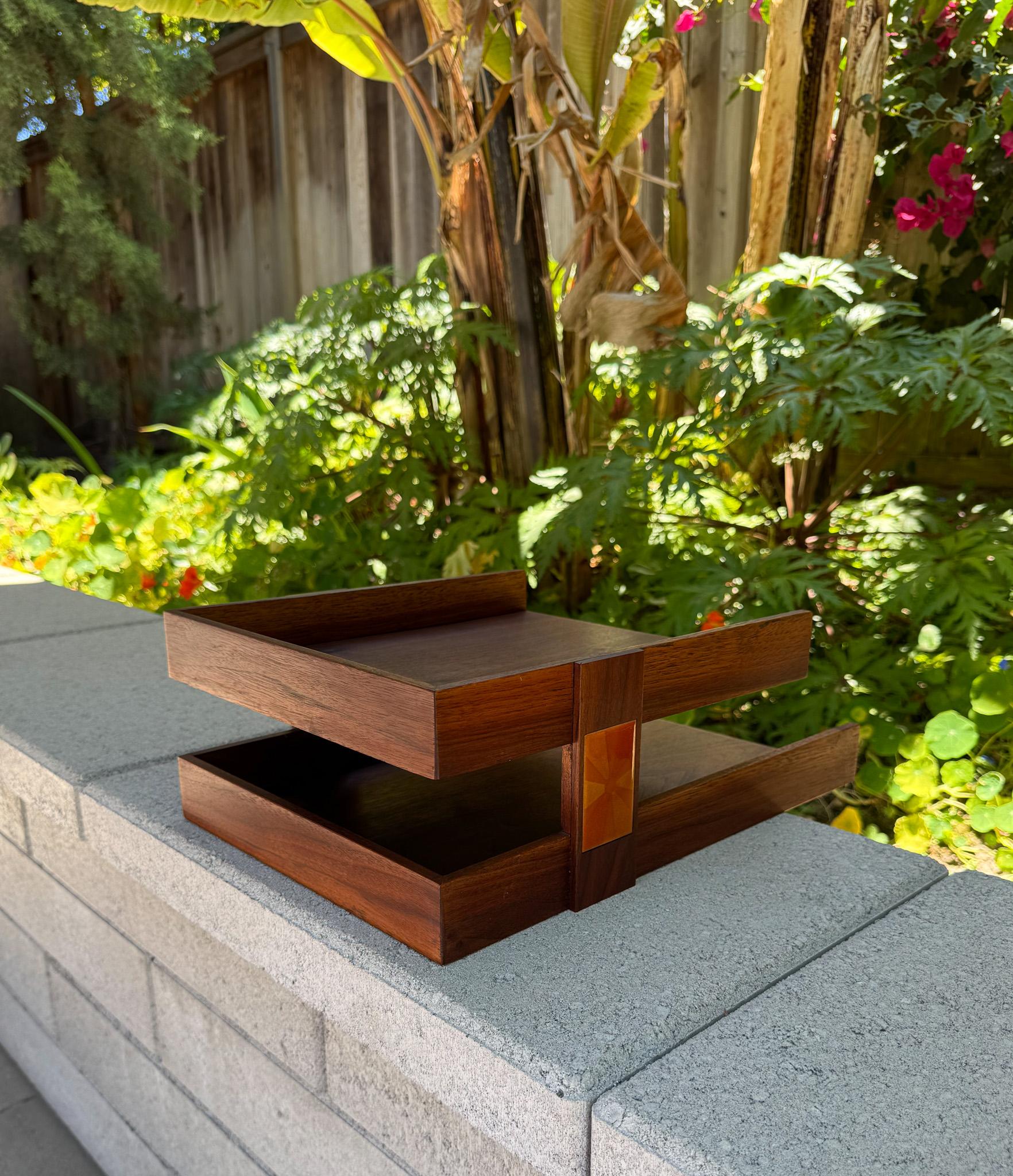 Annemarie Davidson & Blaine Rath Walnut & Enamel Letter Tray, California, c.1970 For Sale 11