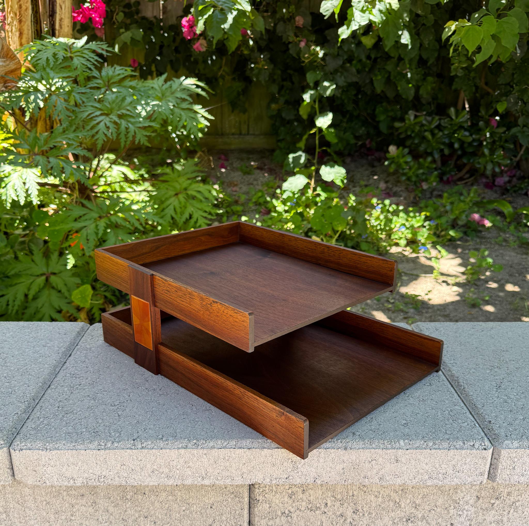 Mid-Century Modern Annemarie Davidson & Blaine Rath Walnut & Enamel Letter Tray, California, c.1970 For Sale