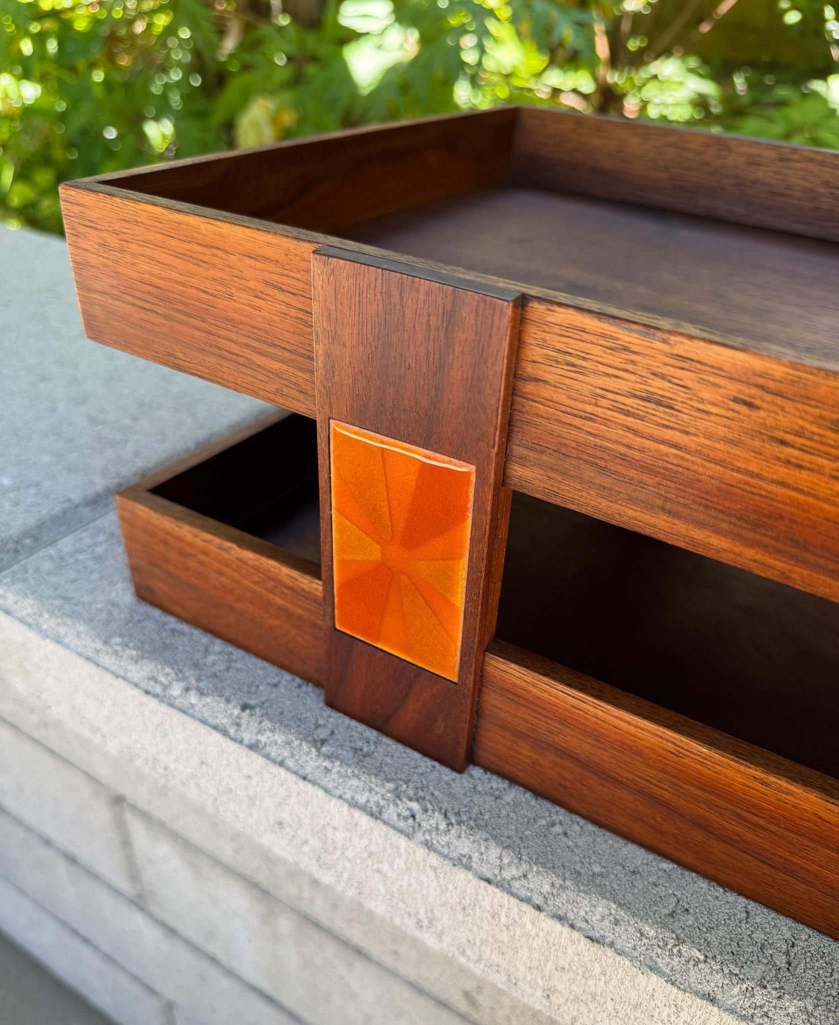 American Annemarie Davidson & Blaine Rath Walnut & Enamel Letter Tray, California, c.1970 For Sale