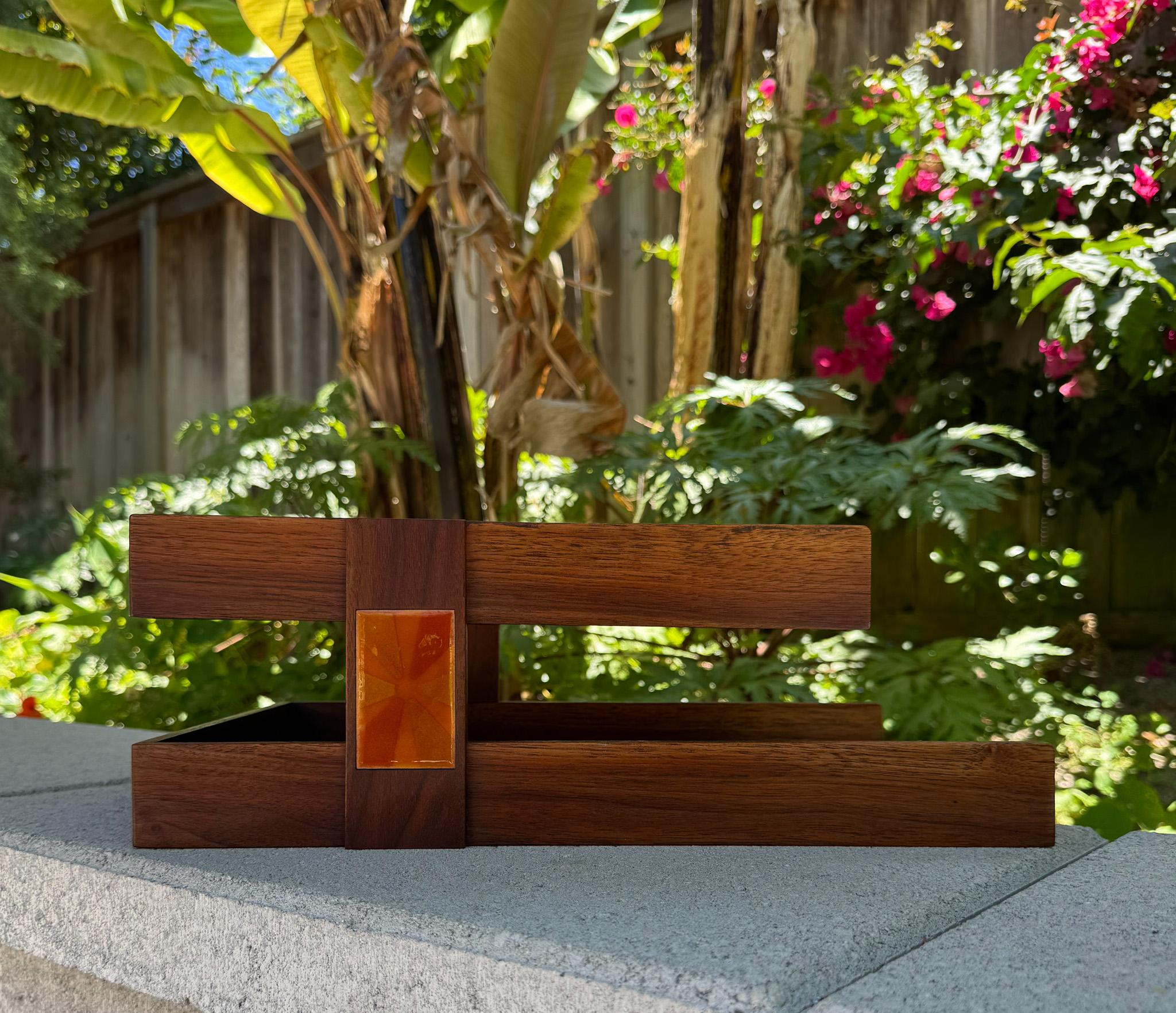 Annemarie Davidson & Blaine Rath Walnut & Enamel Letter Tray, California, c.1970 In Good Condition For Sale In San Juan Capistrano, CA