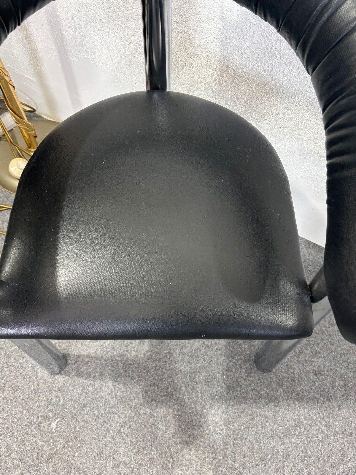1970- magnifique ensemble composé de 4 fauteuils au design sculptural. en vente 2