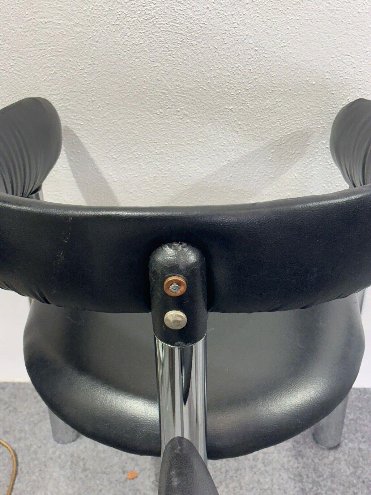 1970- magnifique ensemble composé de 4 fauteuils au design sculptural. en vente 3