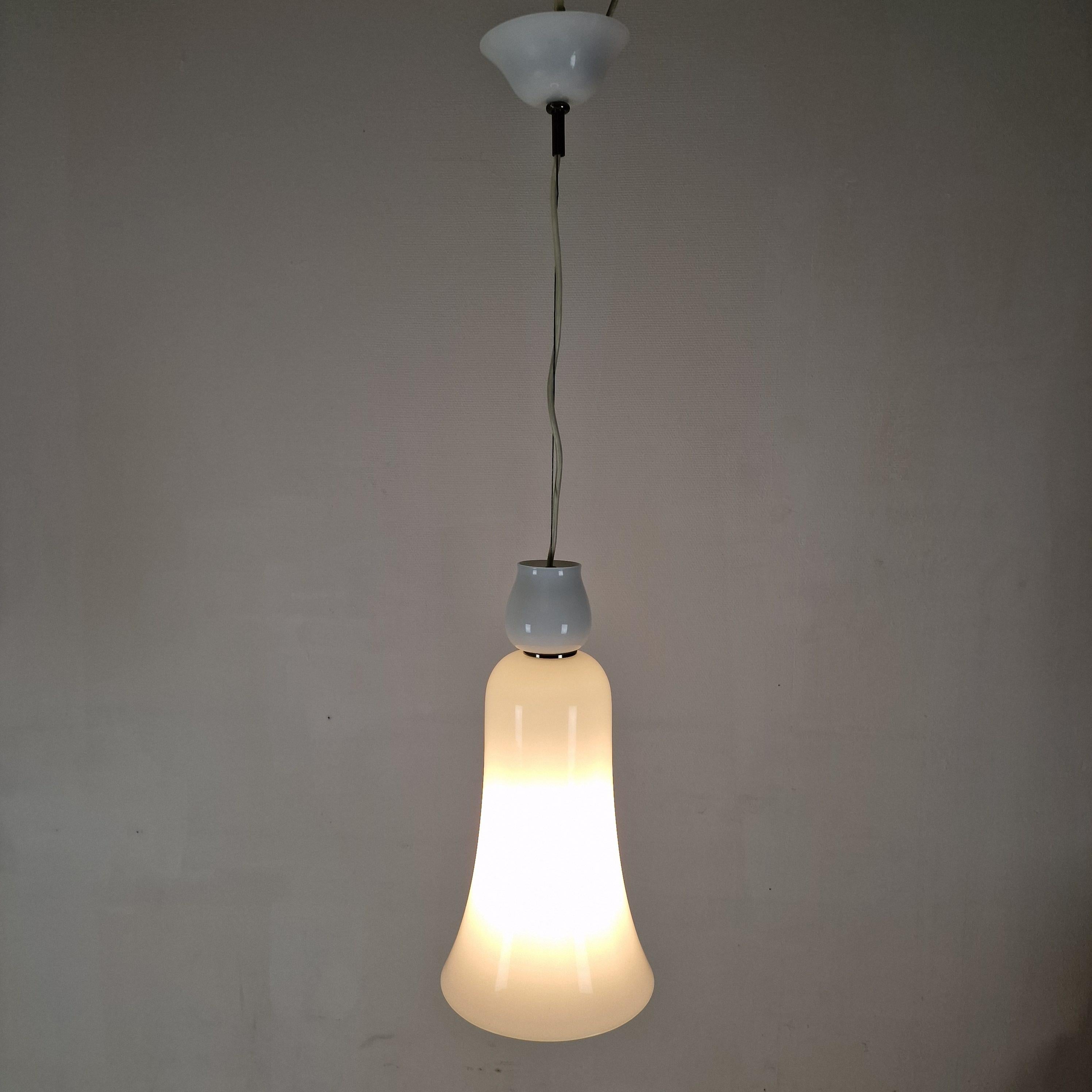 Mid-Century moderno Lampadario Anni Trenta Luce di Venini in vetro di Murano bianco in vendita