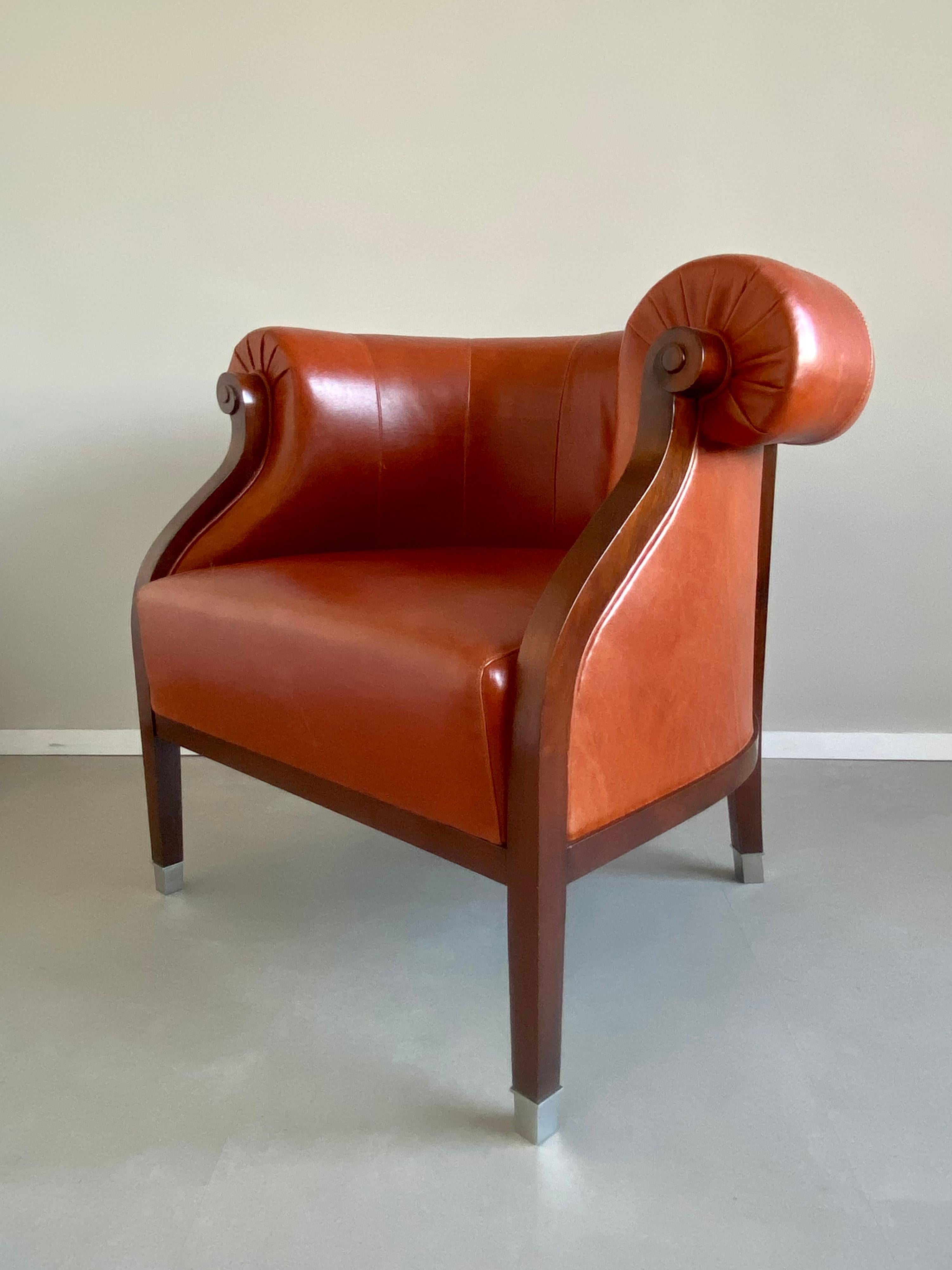 Annibale Colombo Classic Style Leather Armchair For Sale 2