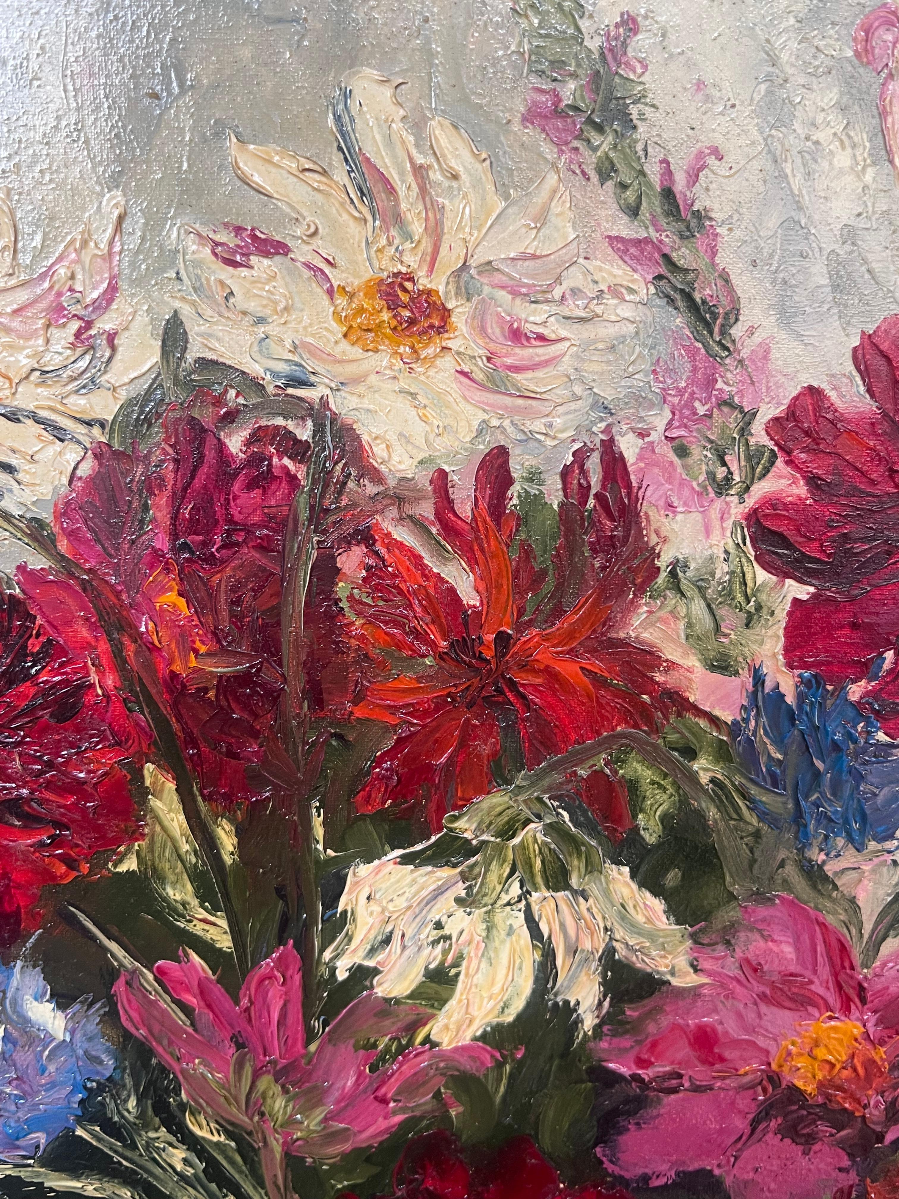 Peinture à l'huile française du 20e siècle, fleurs sauvages colorées dans un vase bleu rond - Painting de Annie Faure