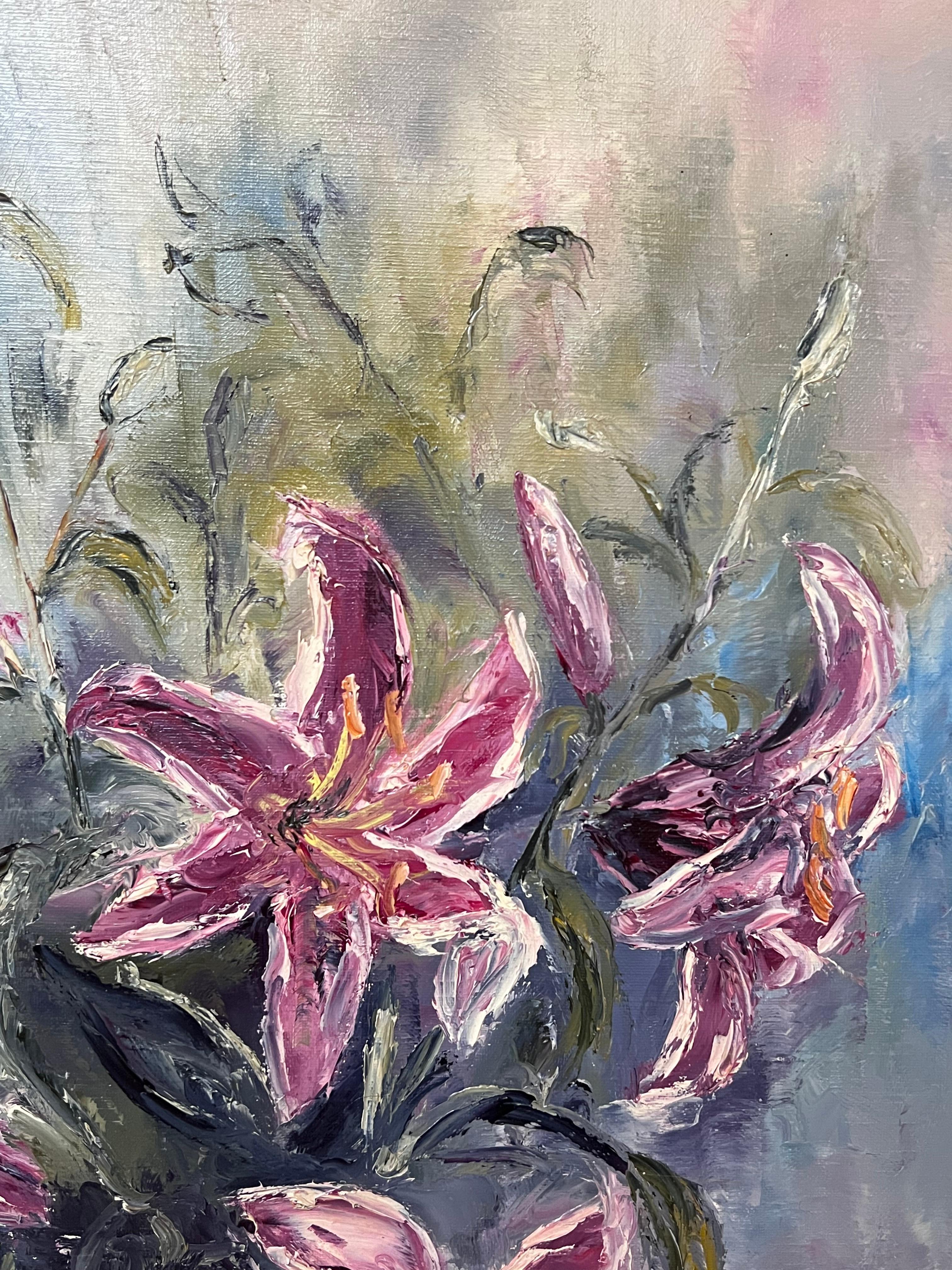 Gigli rosa Stargazer in vaso Pittura ad olio francese del XX secolo Natura morta - Painting Postimpressionismo di Annie Faure