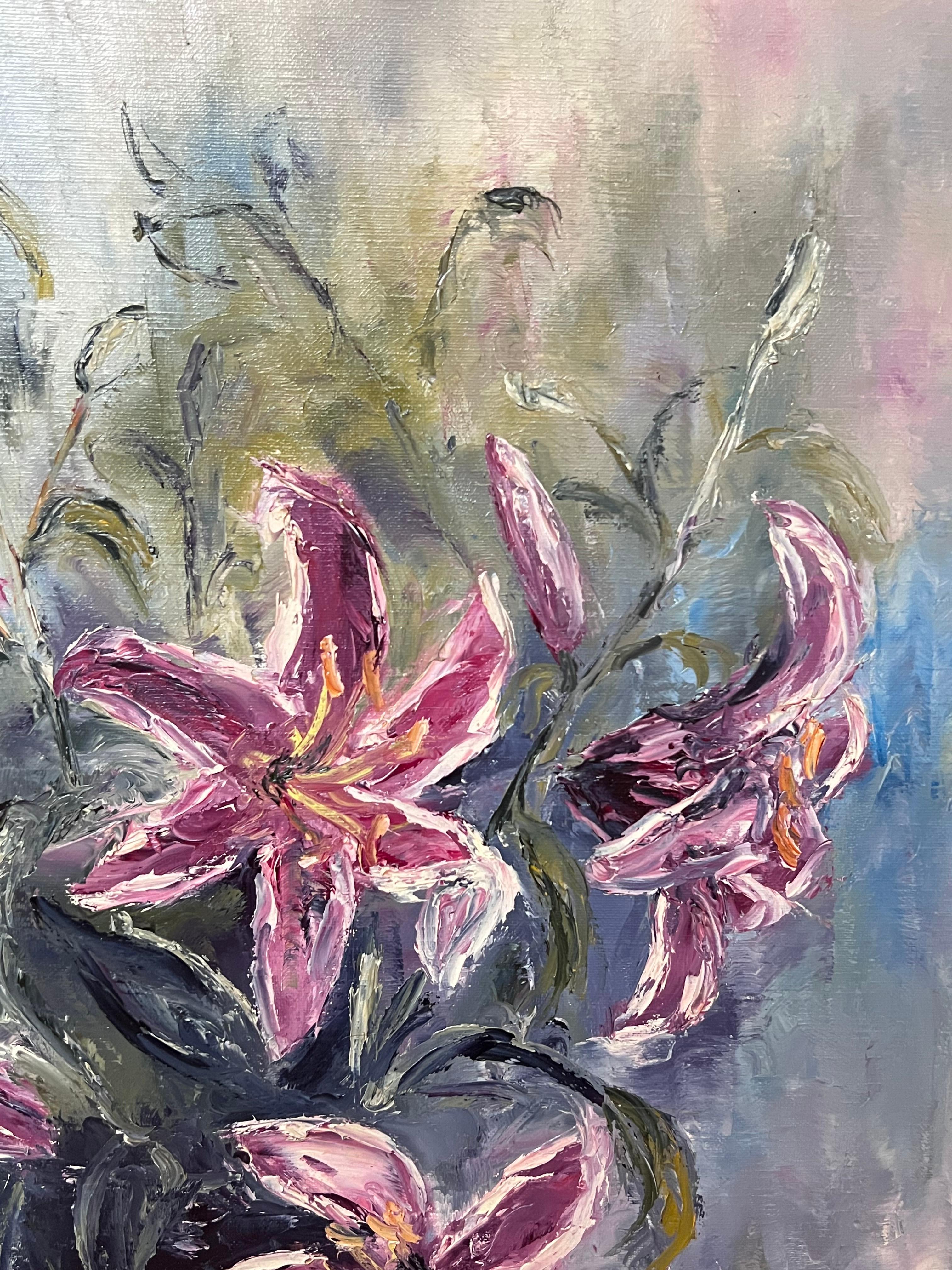 Gigli rosa Stargazer in vaso Pittura ad olio francese del XX secolo Natura morta in vendita 2