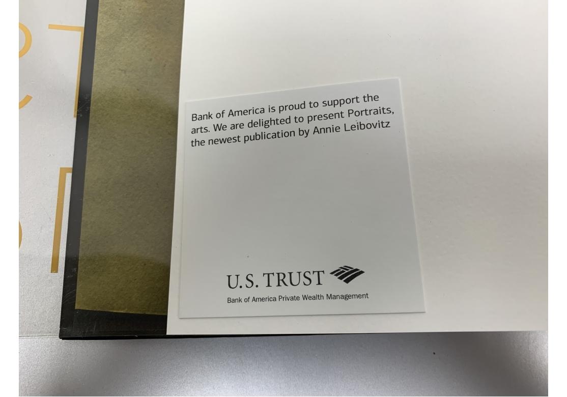 Moderno Annie Leibovitz Portraits 2005-2016 Signed HB Book in vendita