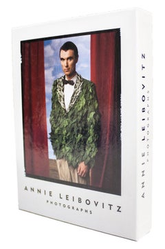1992 Annie Leibovitz 'Photographs Box of 10 notecards' Pop Art White, Red