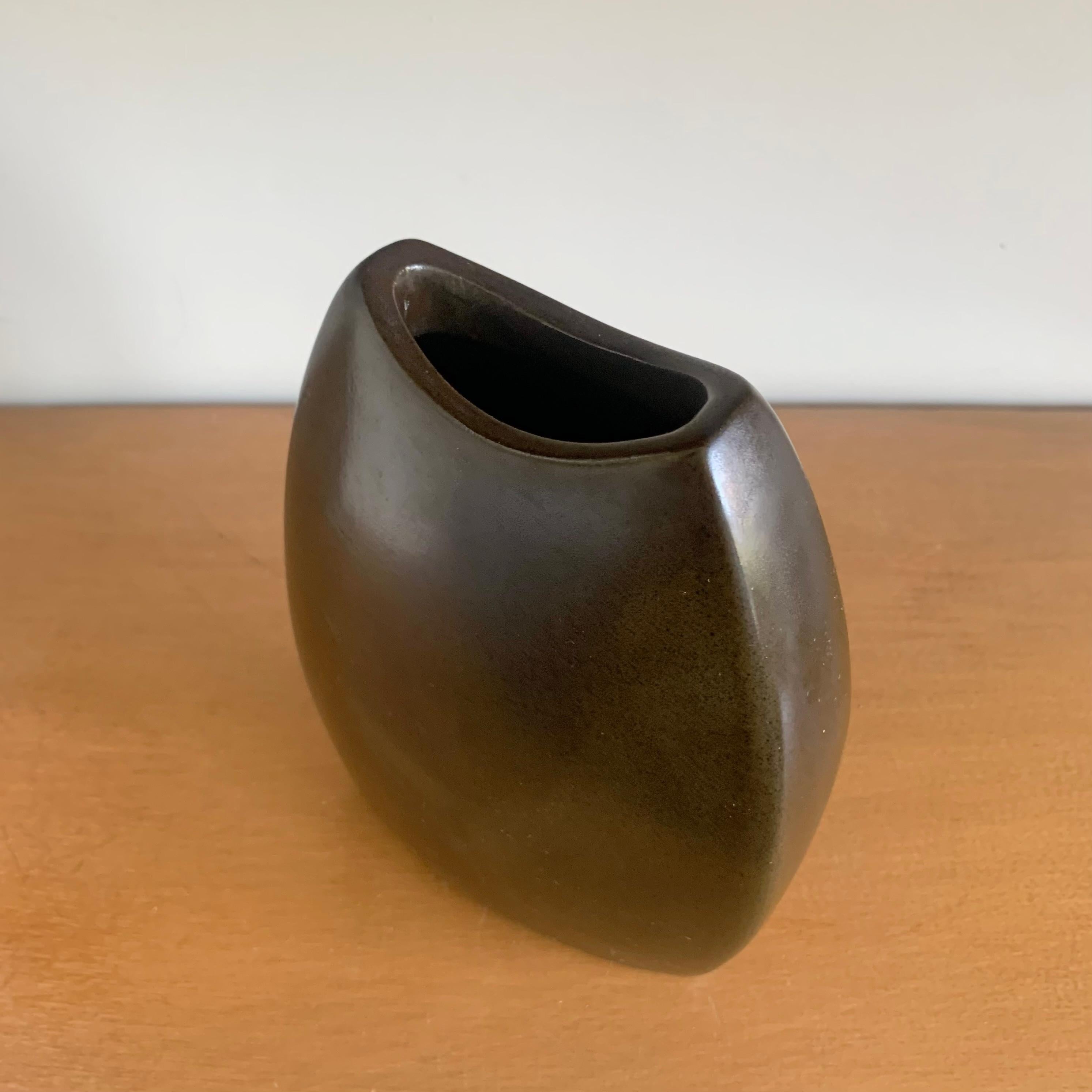 Annie Palisot Enameled Ceramic Vase , circa 1970, Belgium. For Sale 4