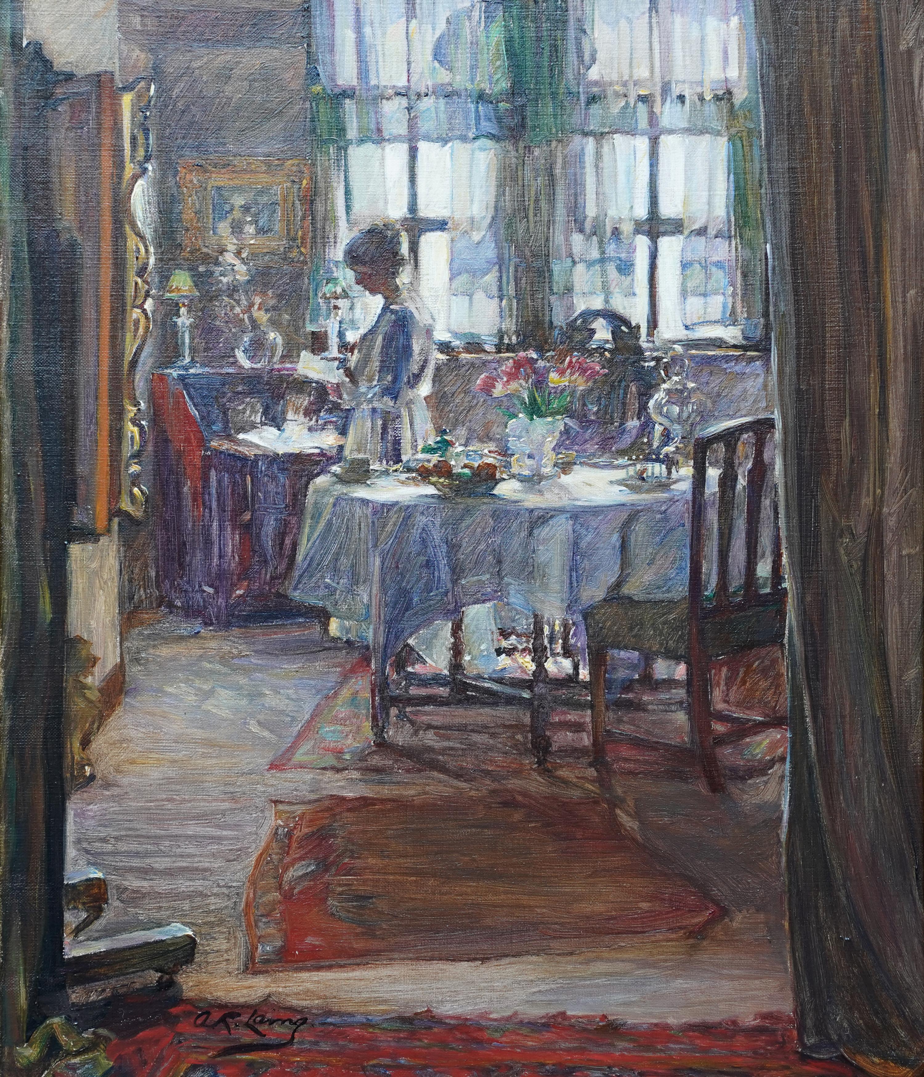 Interieur mit Lady Reading – schottisches edwardianisches Porträt-Ölgemälde von 1910 – Painting von Annie Rose Laing