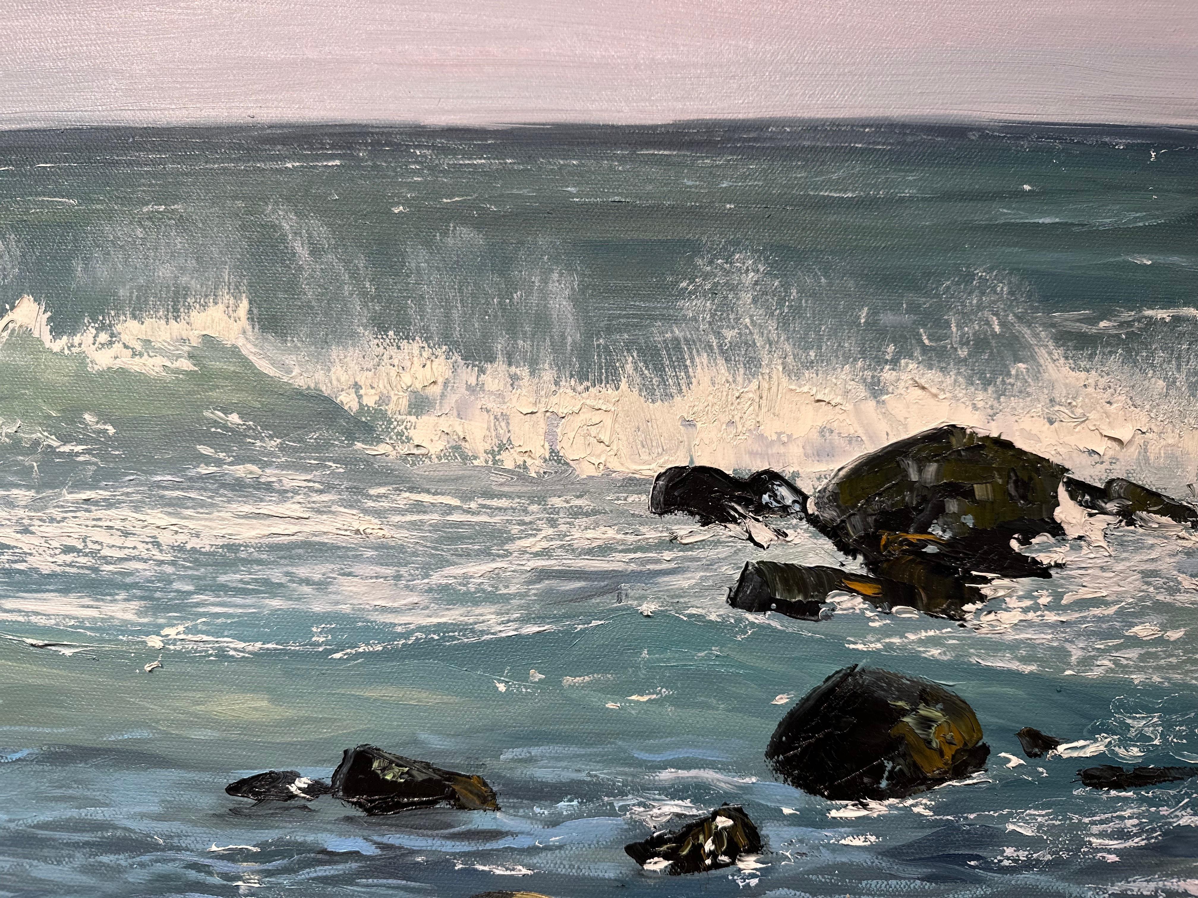 „Summer Shore“, Ölgemälde mit Wellen, die auf Felsen im Meer stürzen im Angebot 1