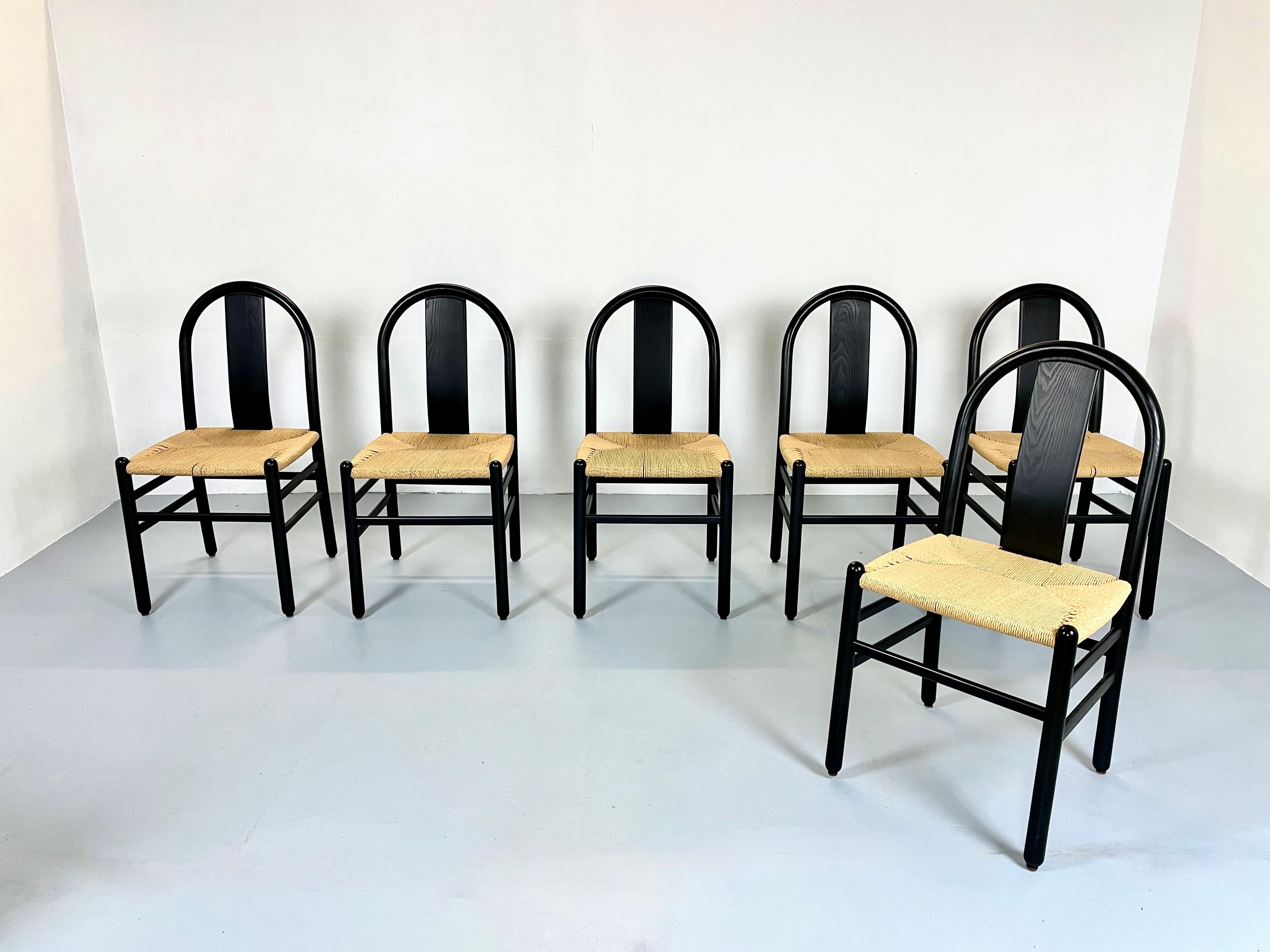 Wonderful set of six dinning chairs by Annig Sarian for Tisettanta.

Annig Sarian has developed a quiet and considered approach to her work that she produced for manufacturers like Tisettanta and Arflex. In the 1970s and 80s Tisettanta had what we