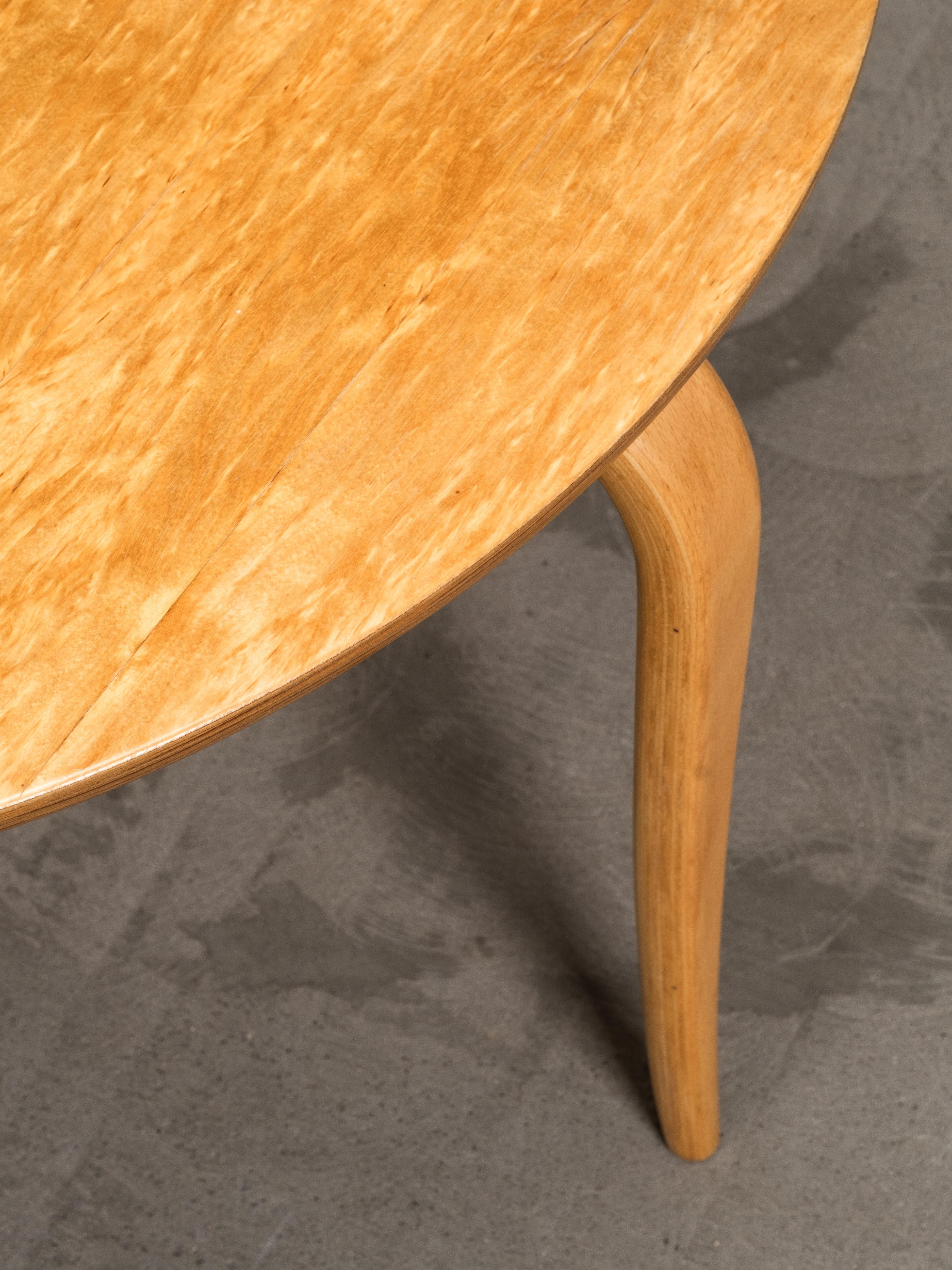 “Annika” Curly Birch Coffee Table by Bruno Mathsson for Dux, Sweden, 1960s For Sale 2