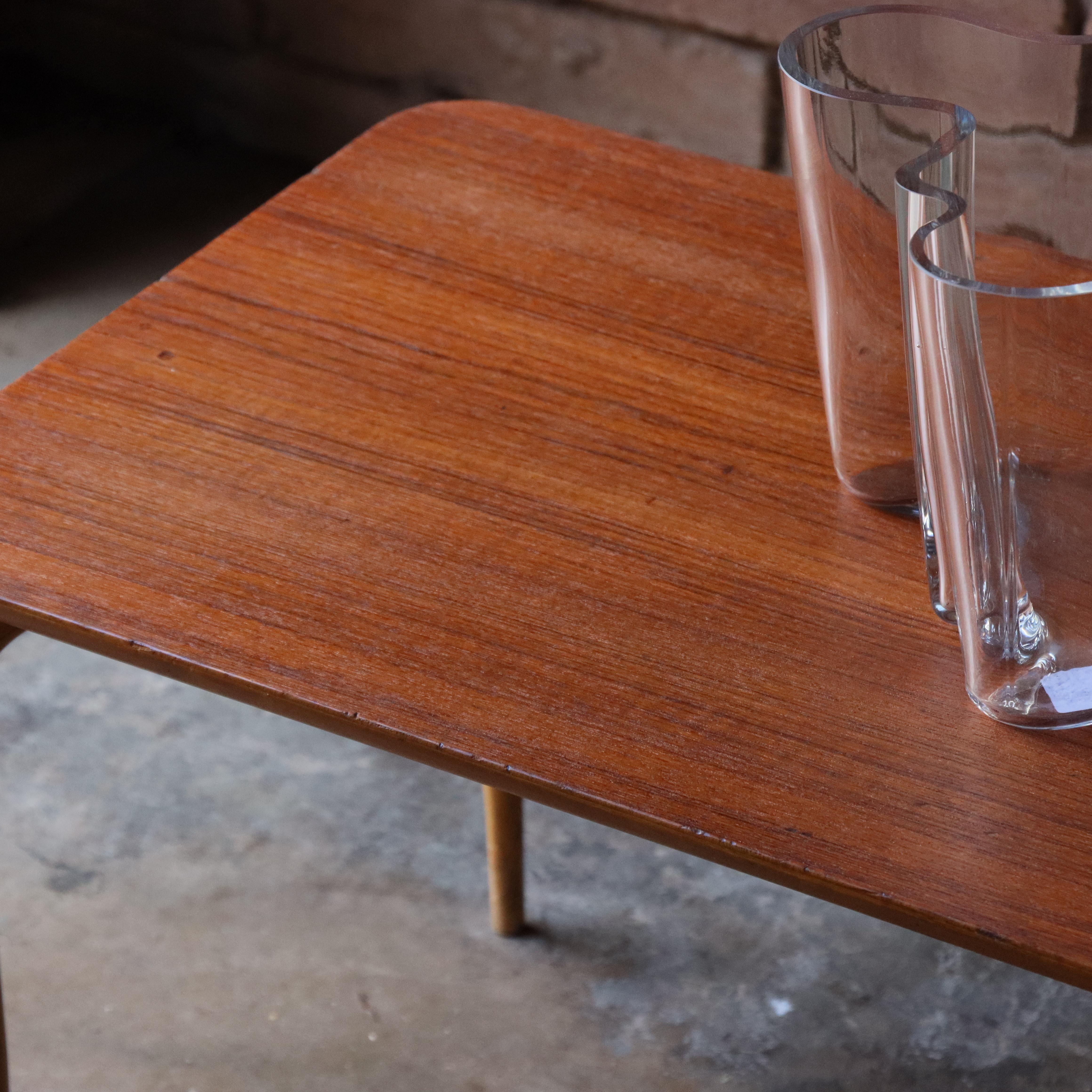 “Annika” Side Table by Bruno Mathsson, Teak, Beech, Sweden 1950 6