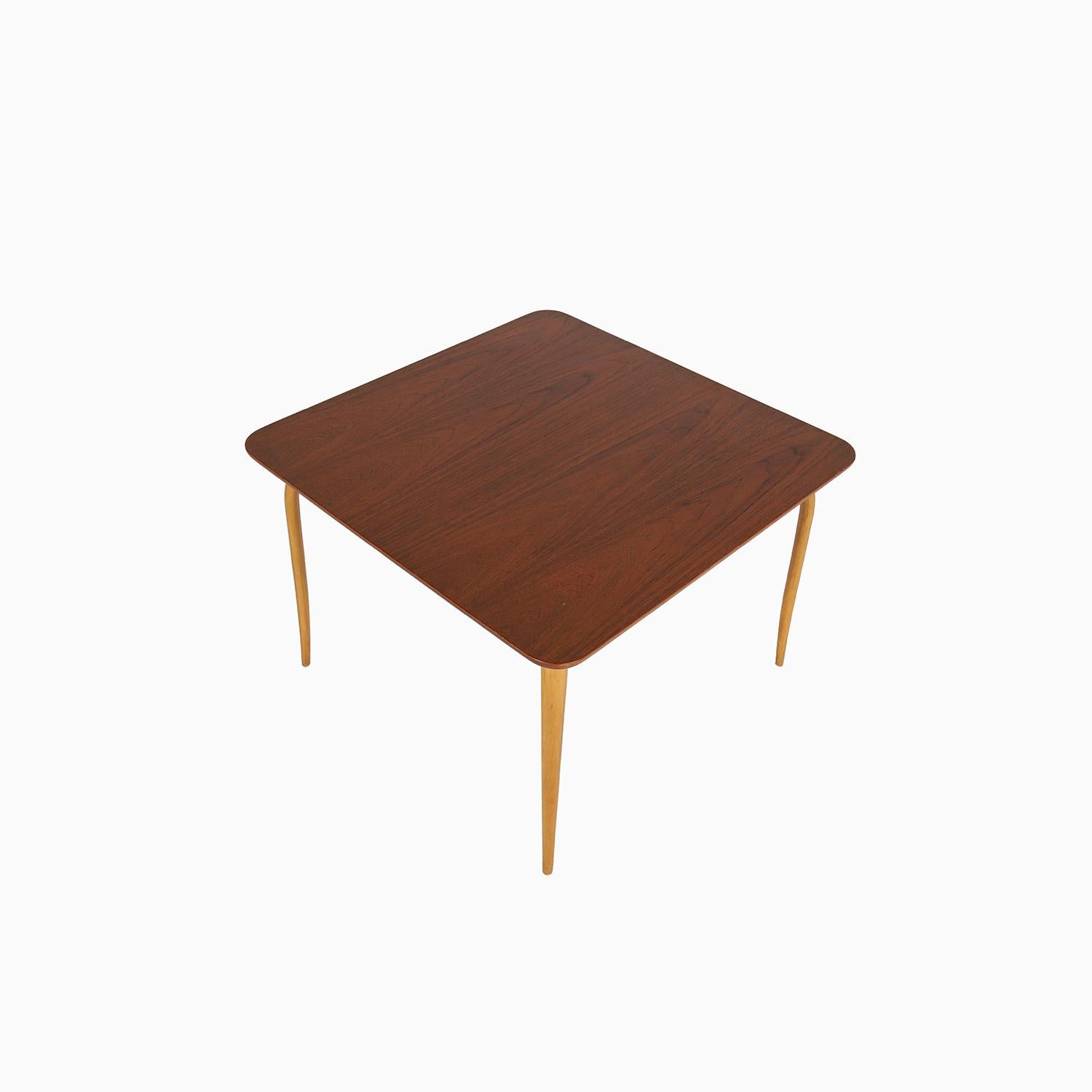 Scandinave moderne Table Annika de Bruno Mathsson en vente