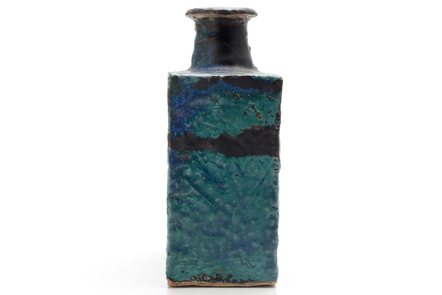 Mid-20th Century Annikki Hovisaari / BOTTLE / Arabia Finland / 1960s For Sale