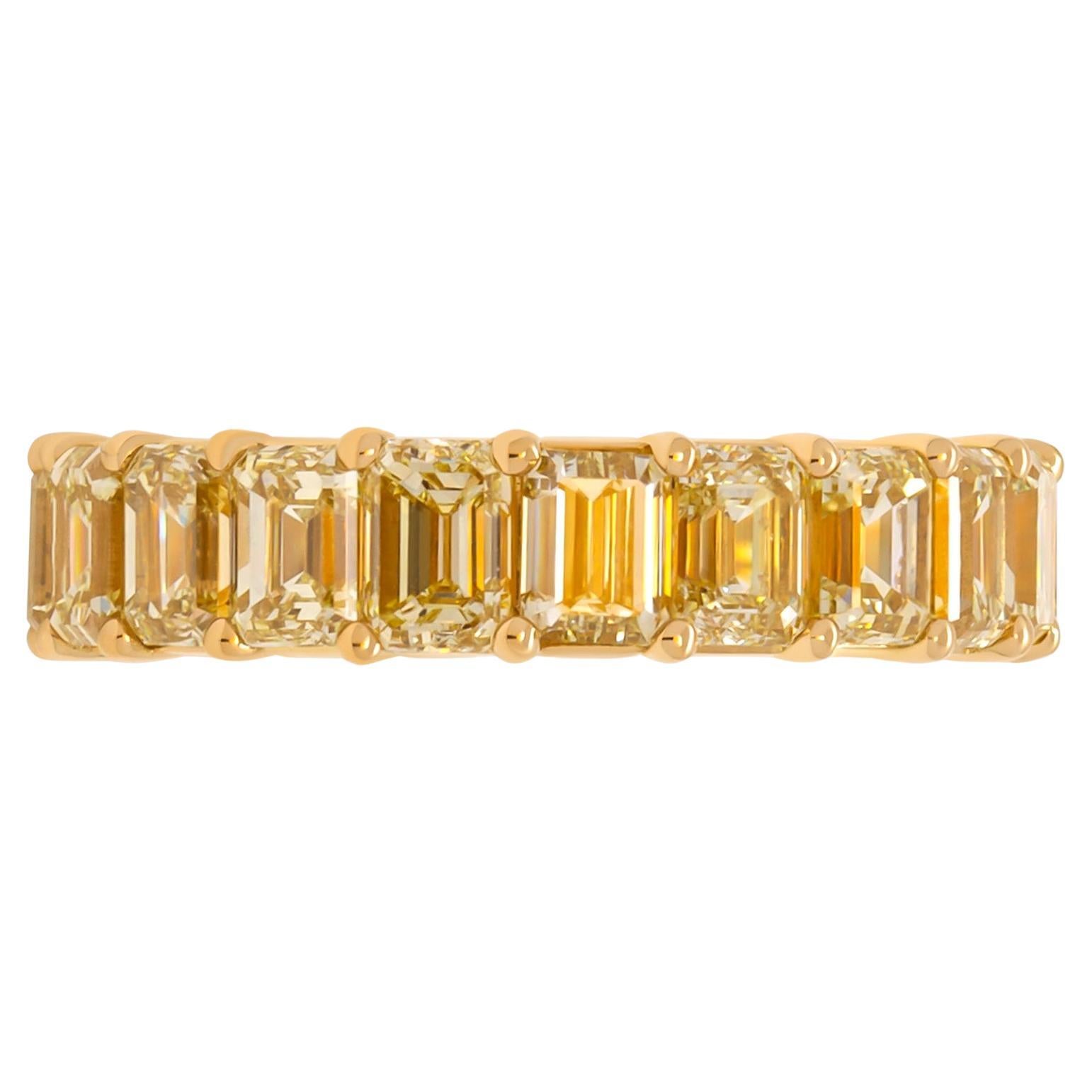 7.69 carat Anniversary Band with Emerald cut diamonds in 18K Yellow Gold
0.38ct each stone
Eternity wedding band with Emerald cut diamonds in 18K Yellow Gold
20 stone 0.38ct each Fancy Yellow
Total Carat Weight: 7.69ct 
Size:6
