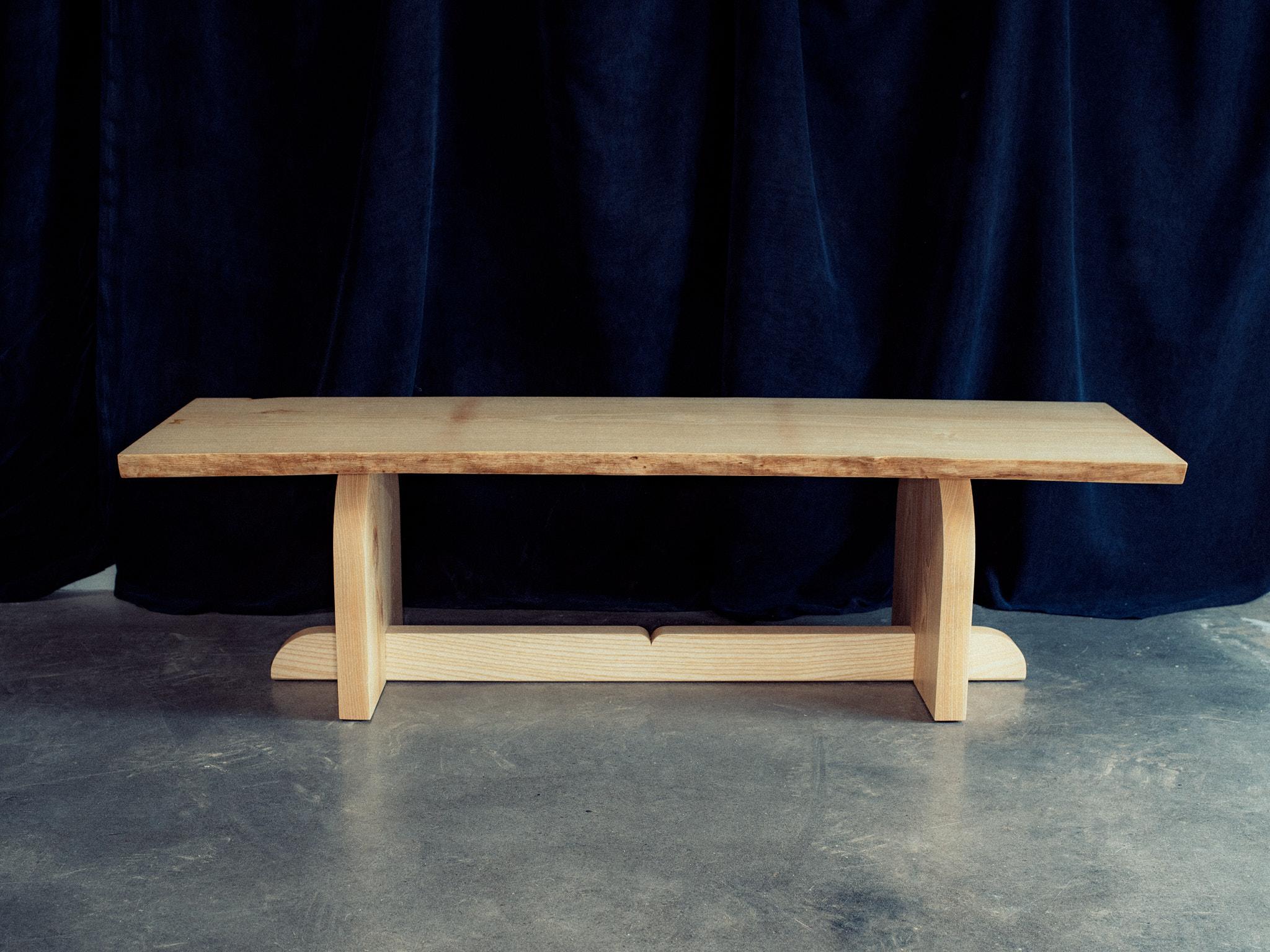 Banc d'anniversaire de Nick Sugihara en vente 1