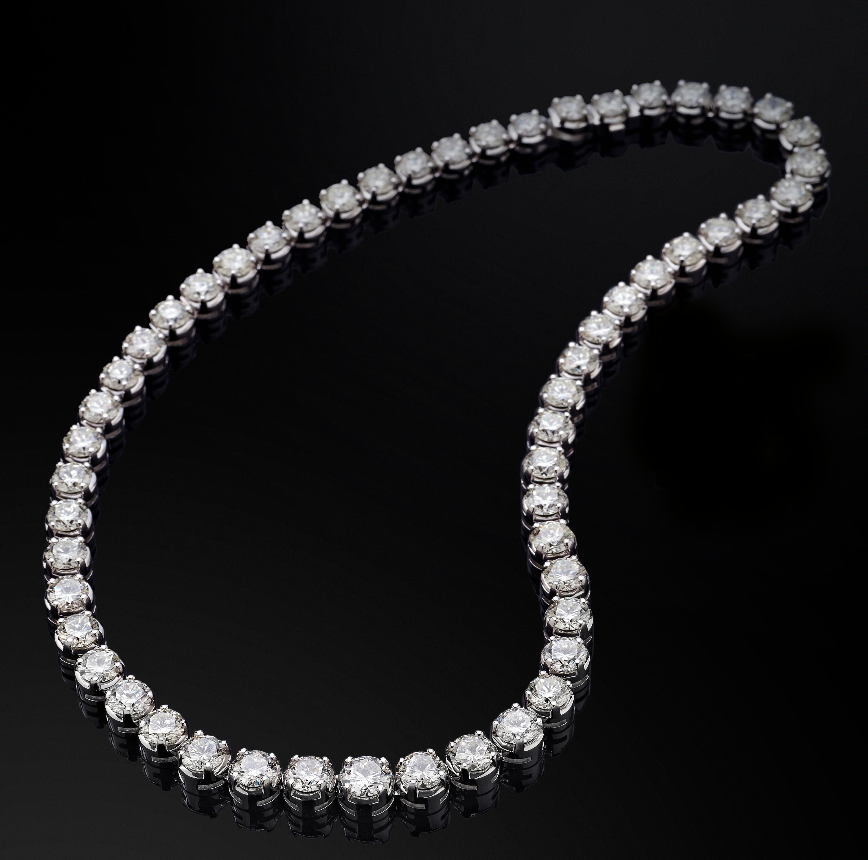 Contemporary Anniversary Collection 18 Karat White Gold Garavelli Diamond Tennis Necklace