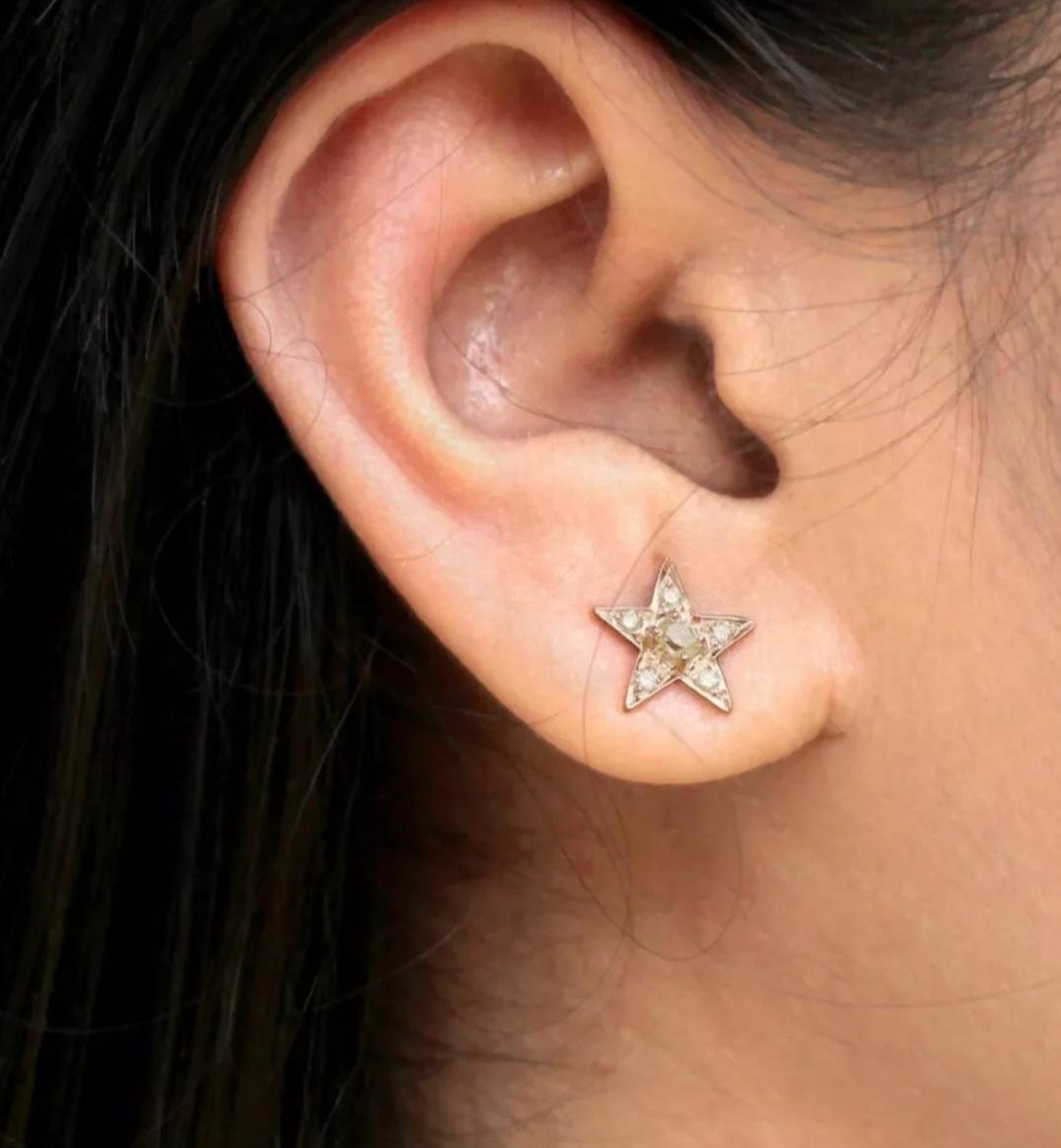 Clous d'oreilles étoile en or rose 14 carats, cadeau d'anniversaire pour mère Neuf - En vente à Chicago, IL