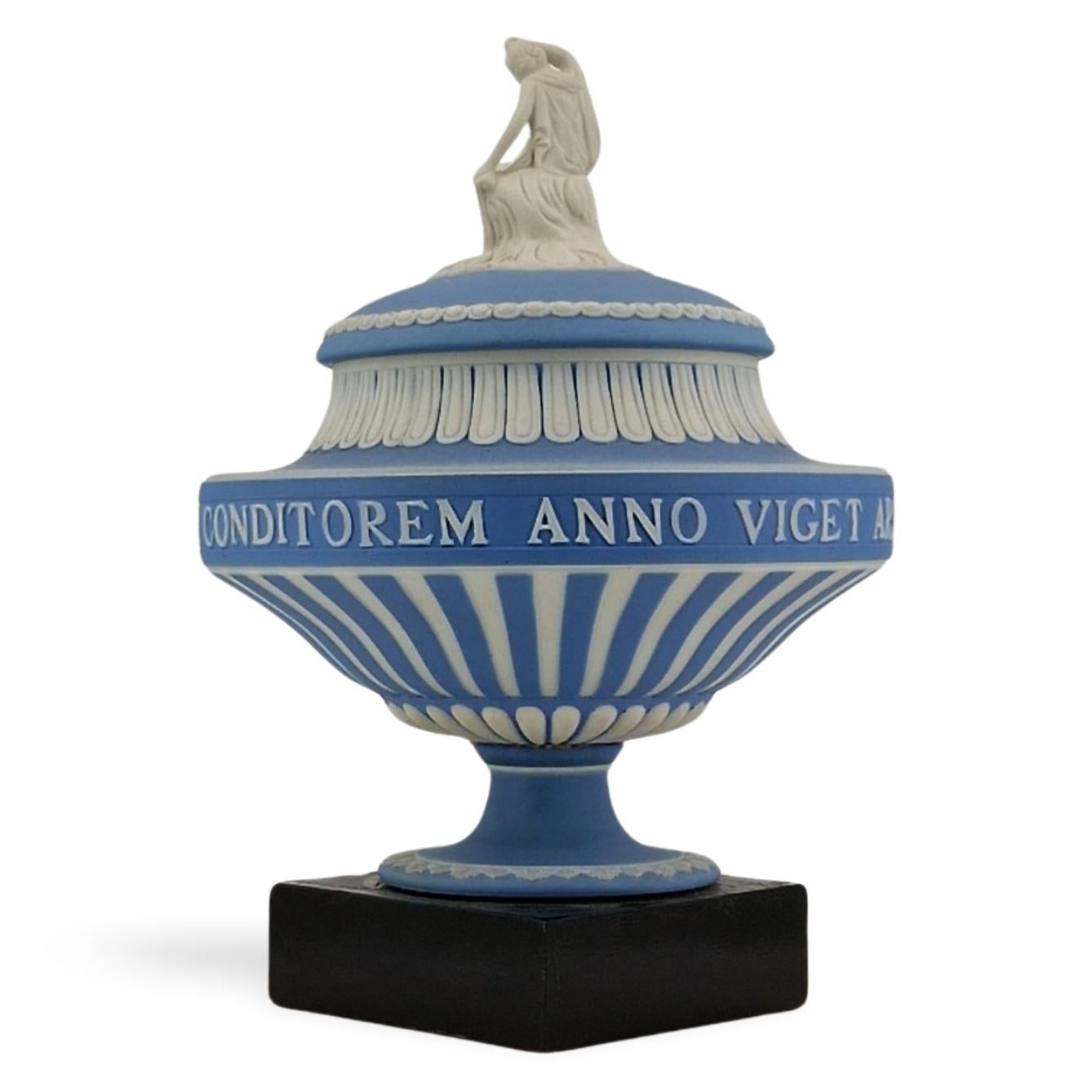 Tornito Vaso Anniversary, Wedgwood, 1930 in vendita