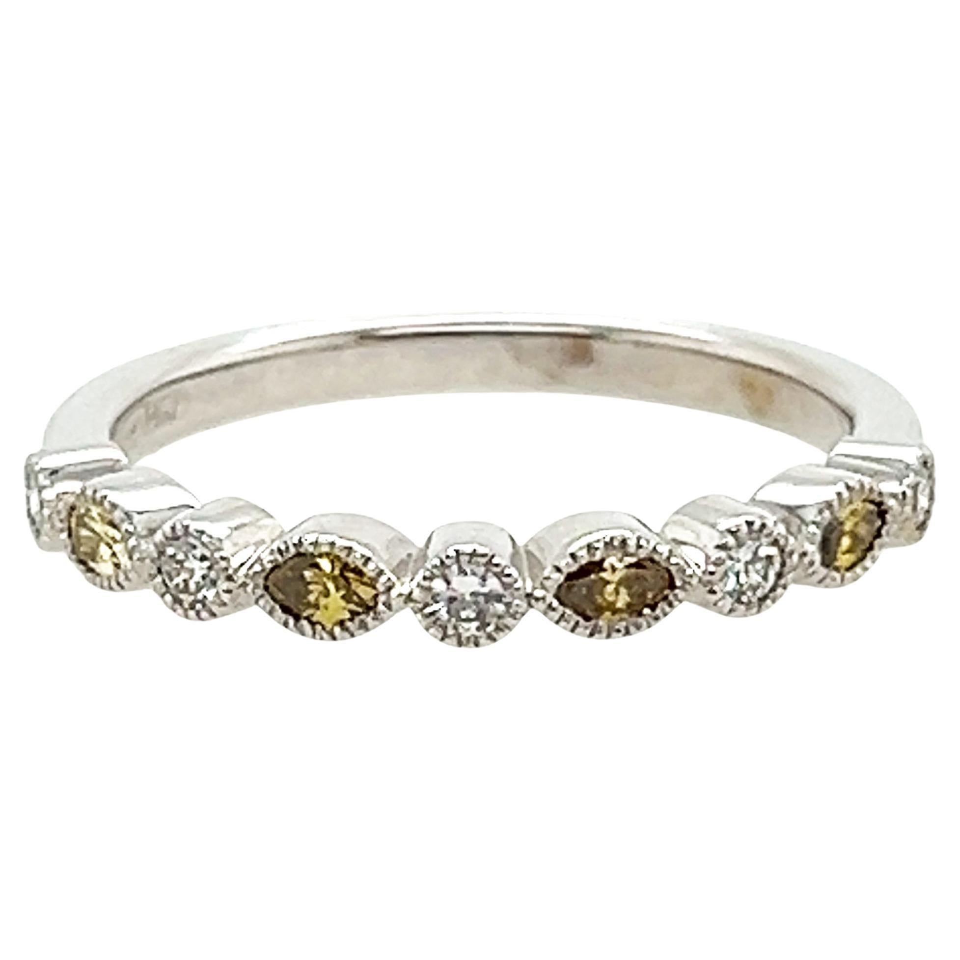 Anello nuziale per l
anniversario Nature Fancy Vivid Diamonds .28ct