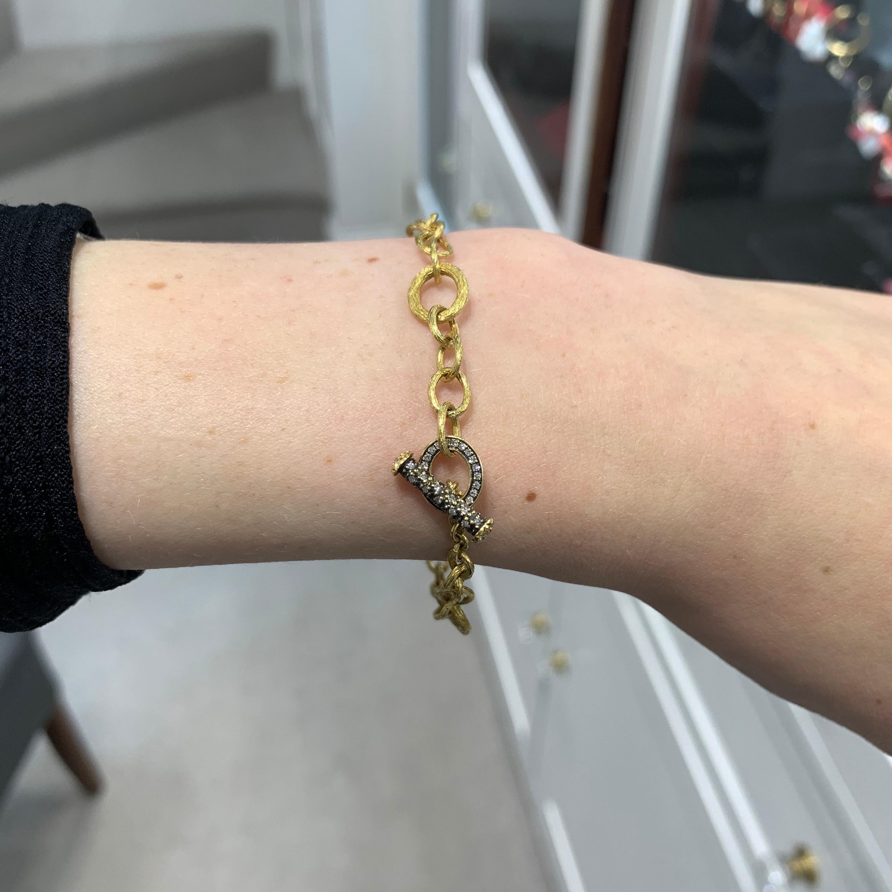 Annoushka Diamond Clasp Charm Link Bracelet Set in 18 Karat Yellow Gold In Good Condition In London, GB