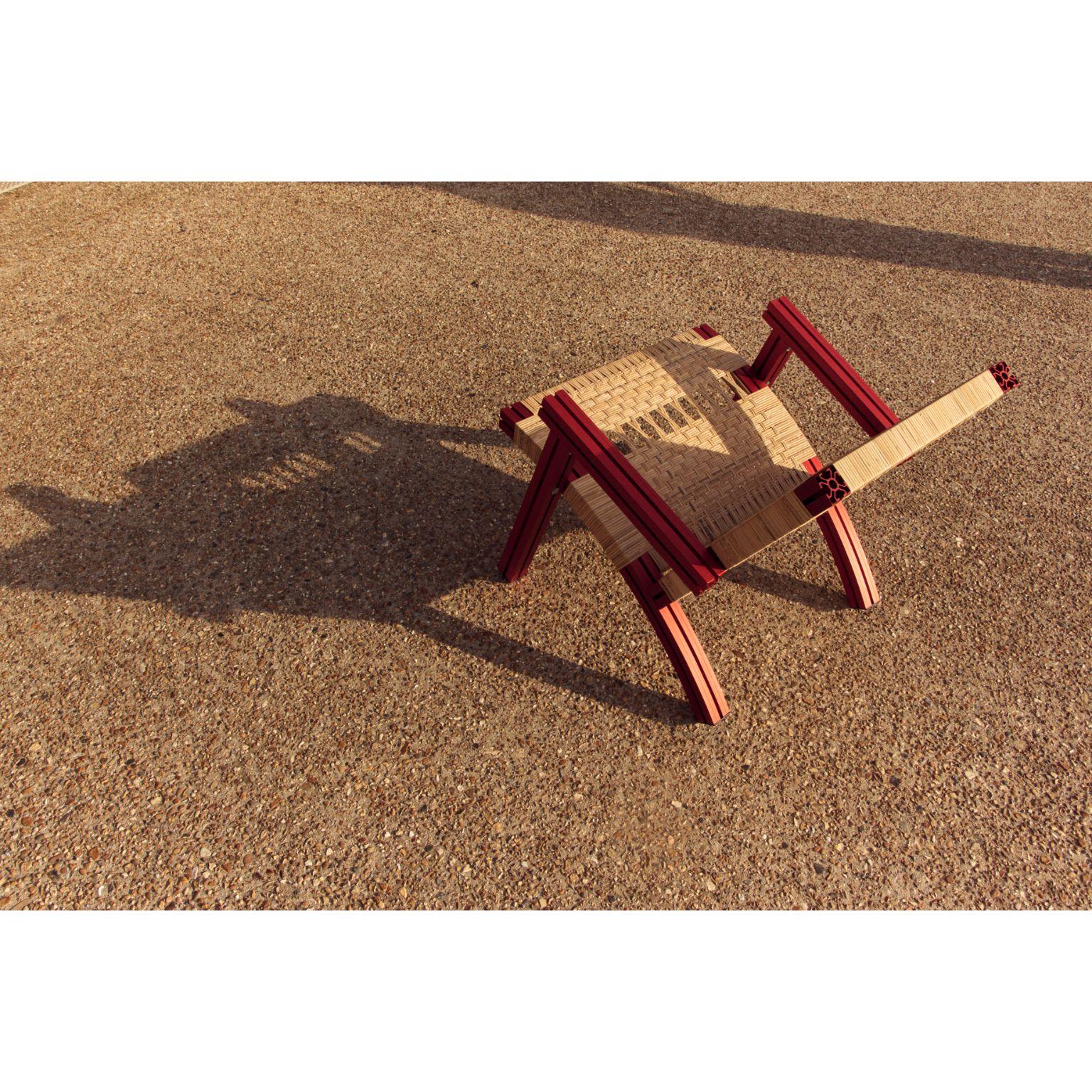 Sessel aus eloxiertem burgunderrotem Korbweide von Tino Seubert im Angebot 1