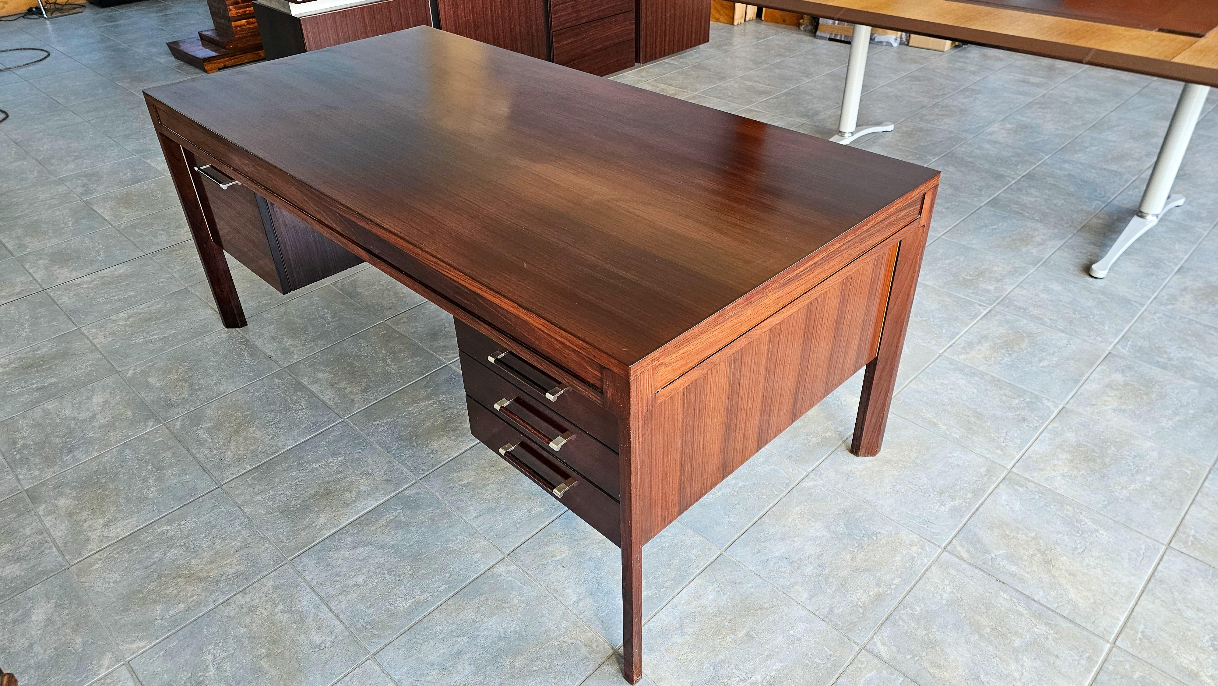 Modern Anonima Castelli Palisander Wood Desk with Elegant Metal Insert Handle, 1970s For Sale