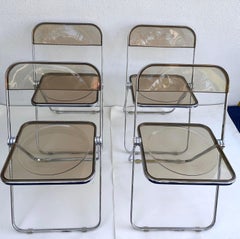 Anonima Castelli Plia Klappstühle Giancarlo Piretti Farbe geräuchertes Lucite Satz 4