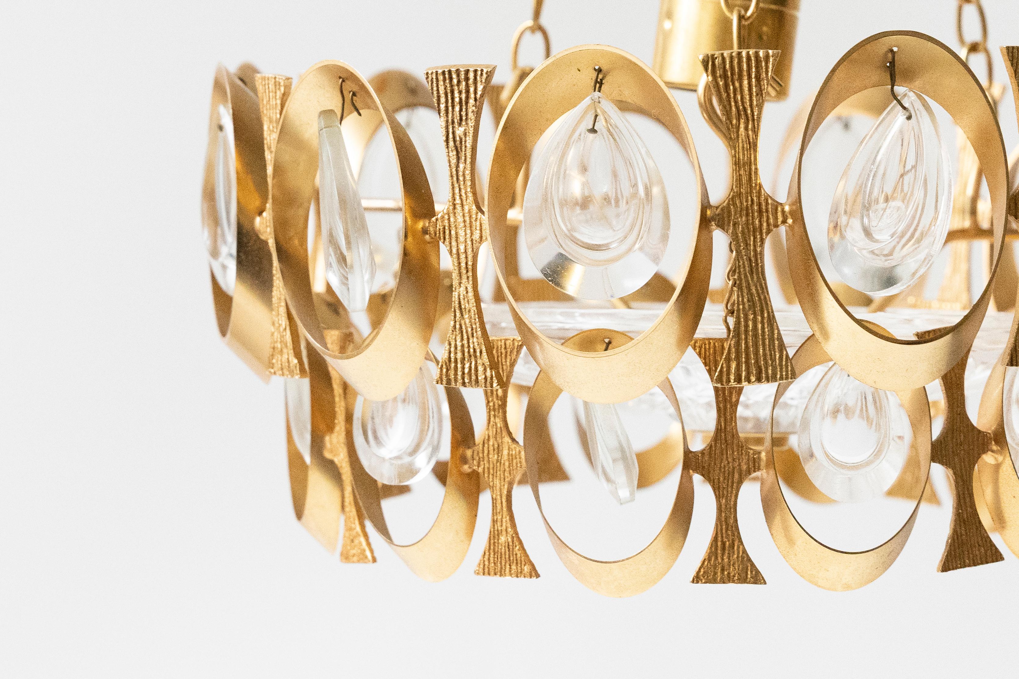 Unique 20th Century Chandelier in Gilded Metal and Glass, French Design In Good Condition For Sale In London, GB