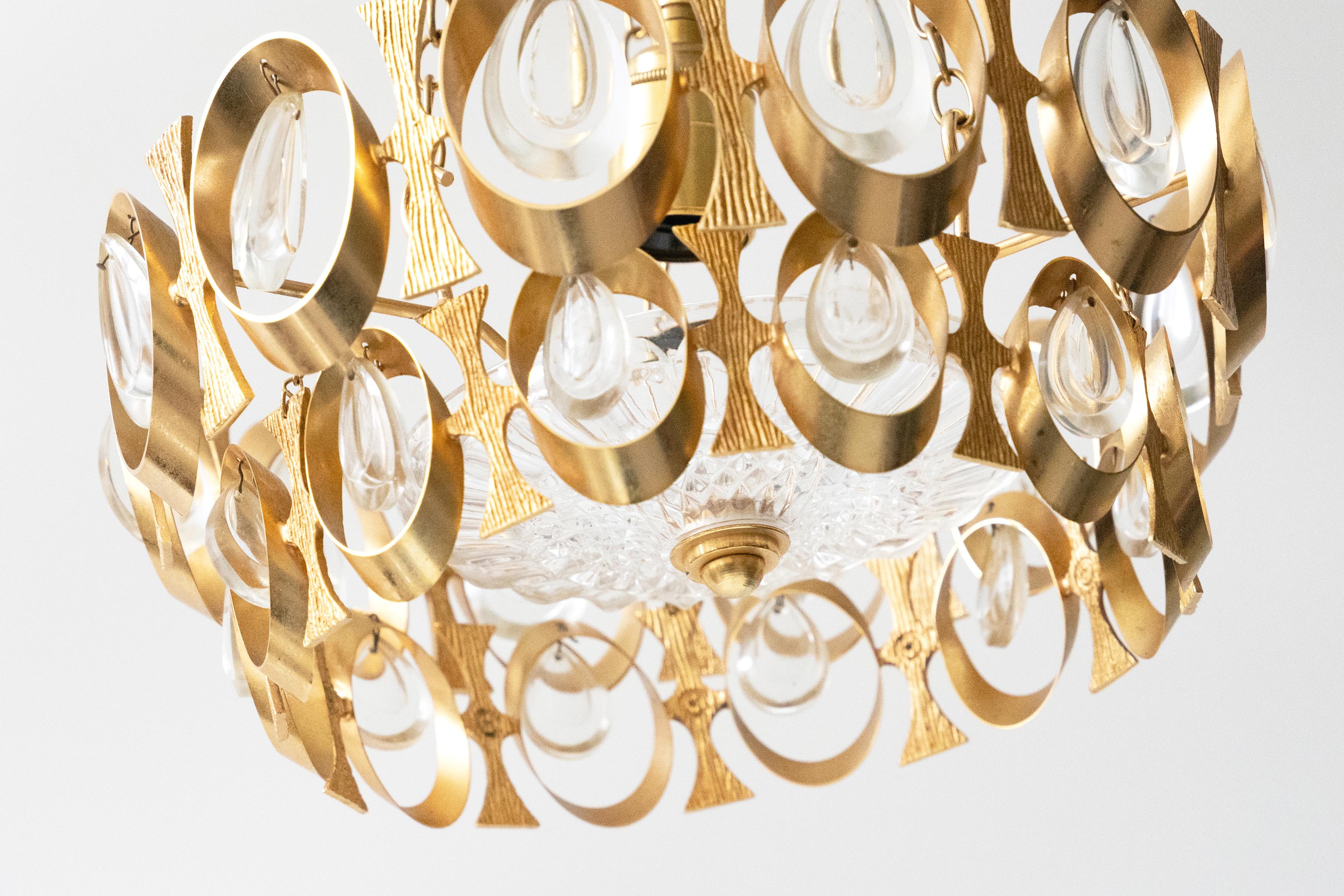 Unique 20th Century Chandelier in Gilded Metal and Glass, French Design For Sale 2