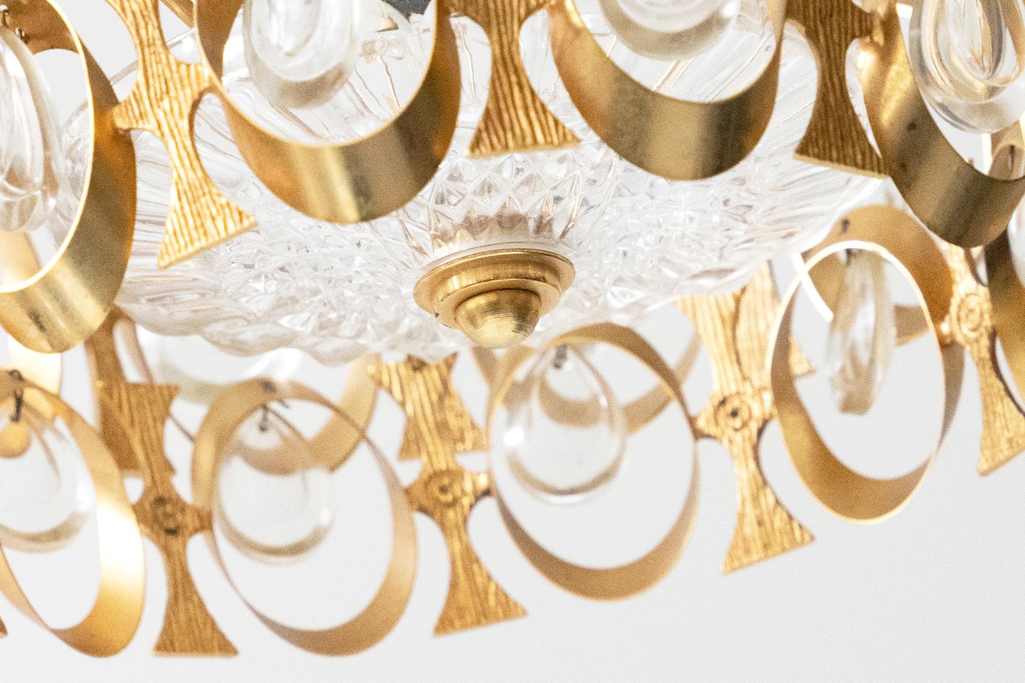 Unique 20th Century Chandelier in Gilded Metal and Glass, French Design For Sale 3