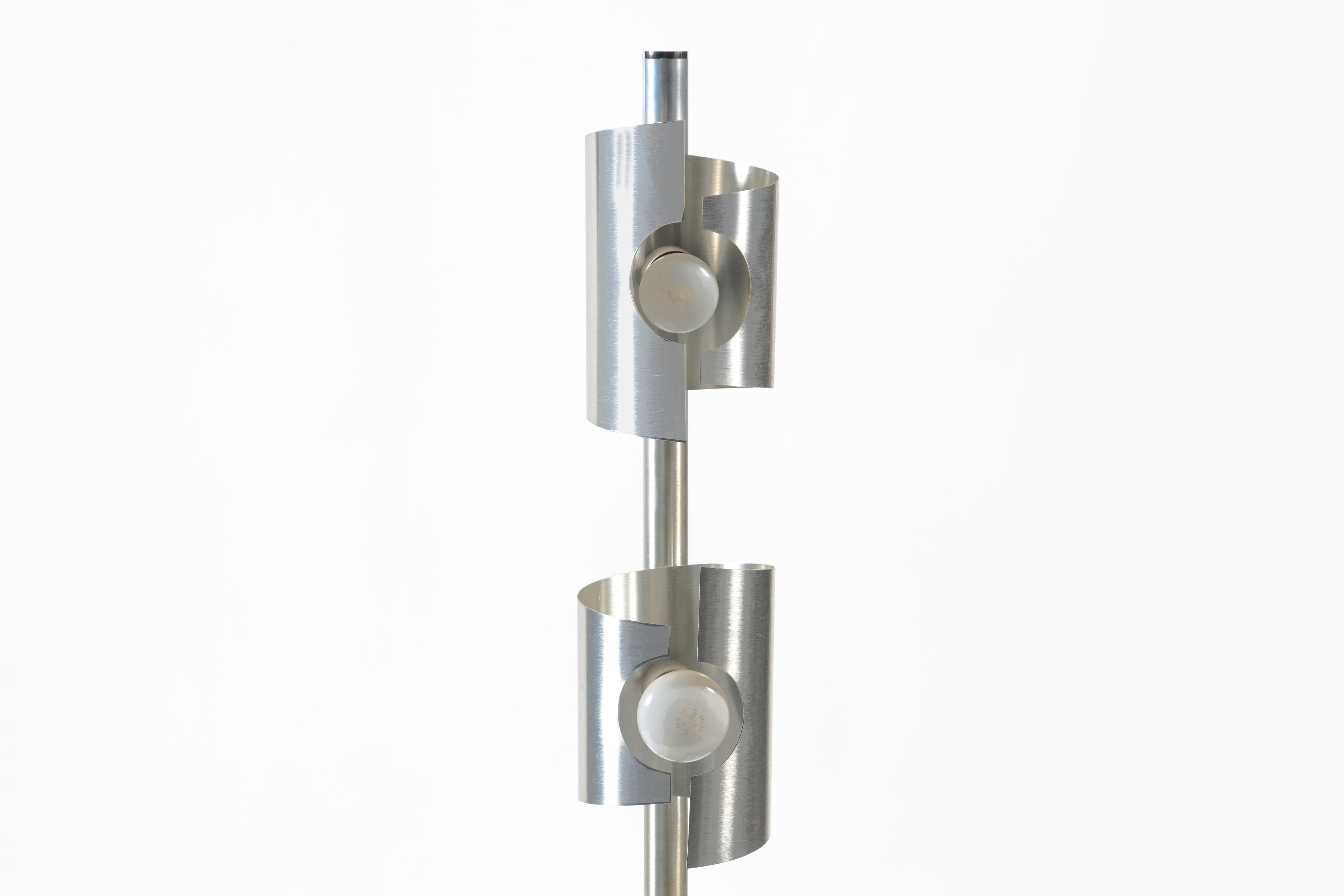 Brossé Lampadaire 3 Lights en aluminium brossé du 20e siècle, style A Space, années 1970 en vente