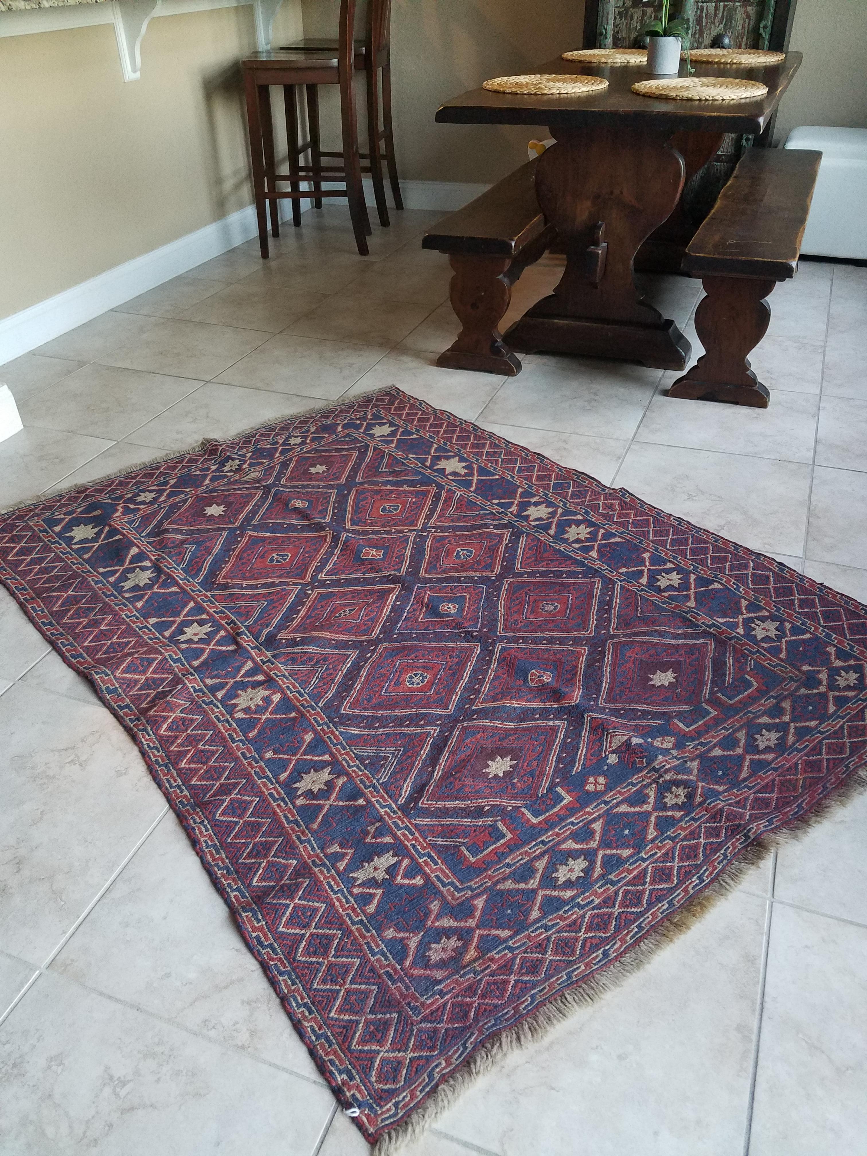 Another Beautiful Oriental Tribal Area Rug, Sar 7 In New Condition For Sale In Orlando, FL