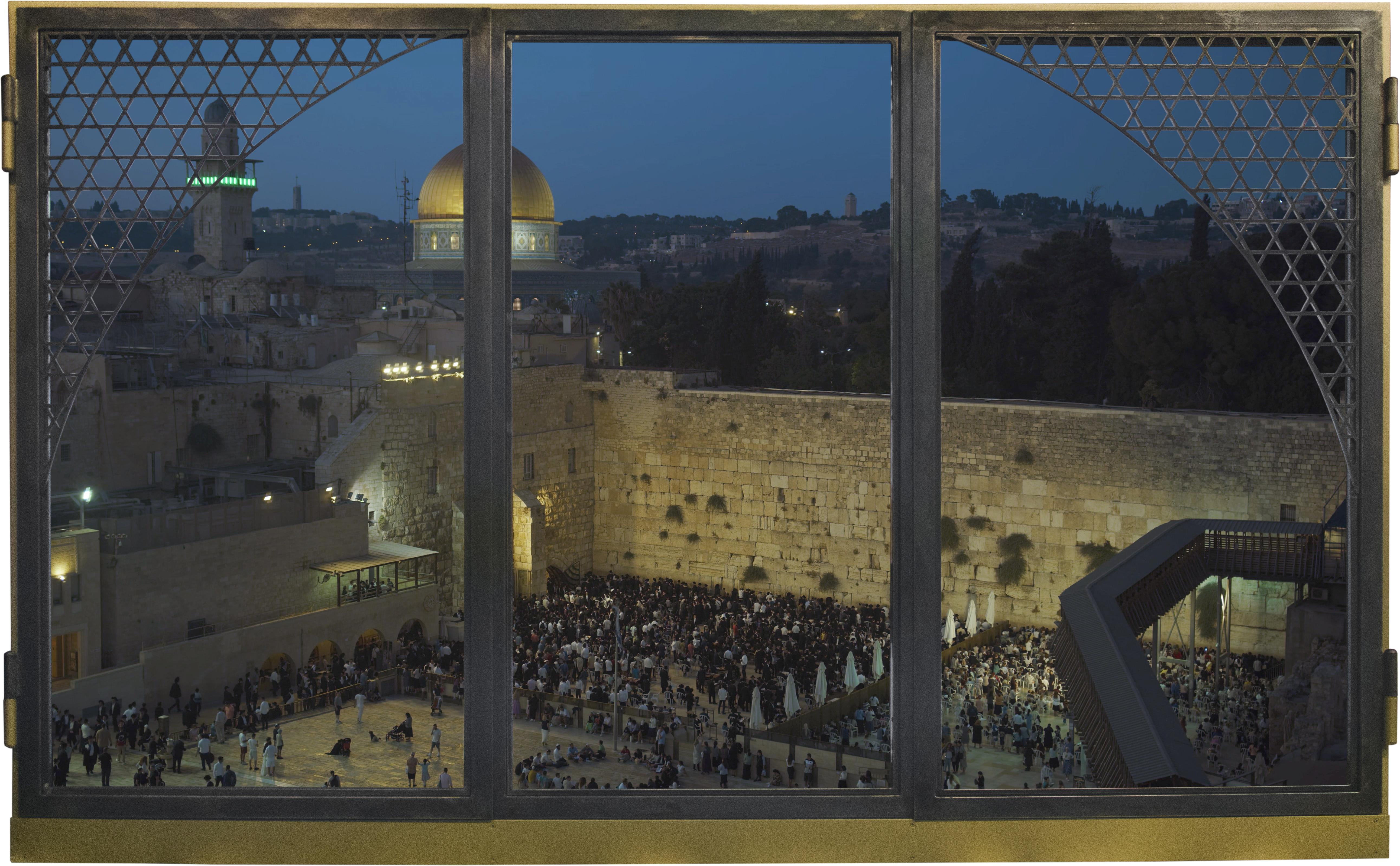 Anotherview N.18 A Sunday by the Western Wall, Vidéo Art par Anotherview en vente 2